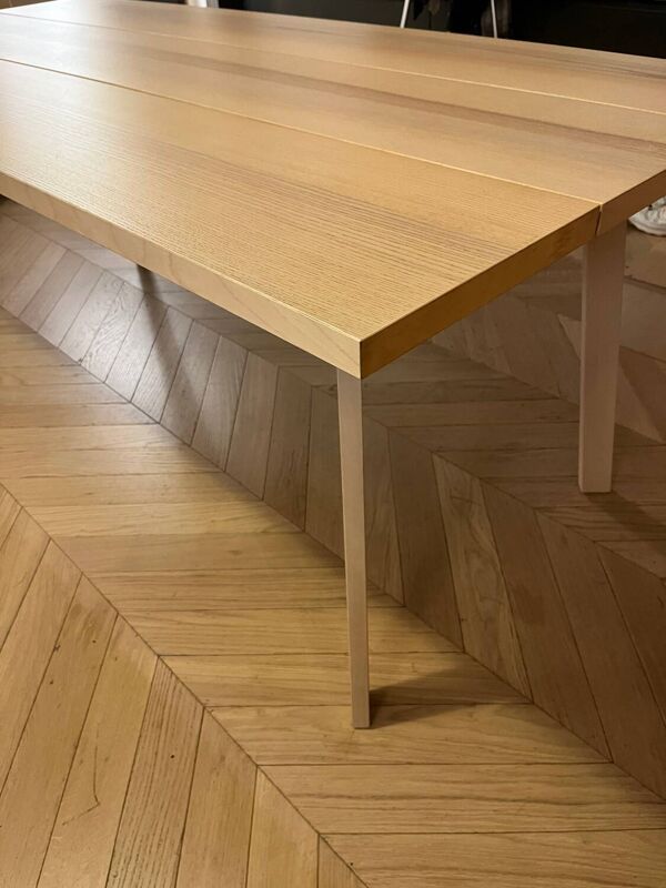 Table IKEA x HAY modèle Ypperlig – Bois clair – Design scandinave