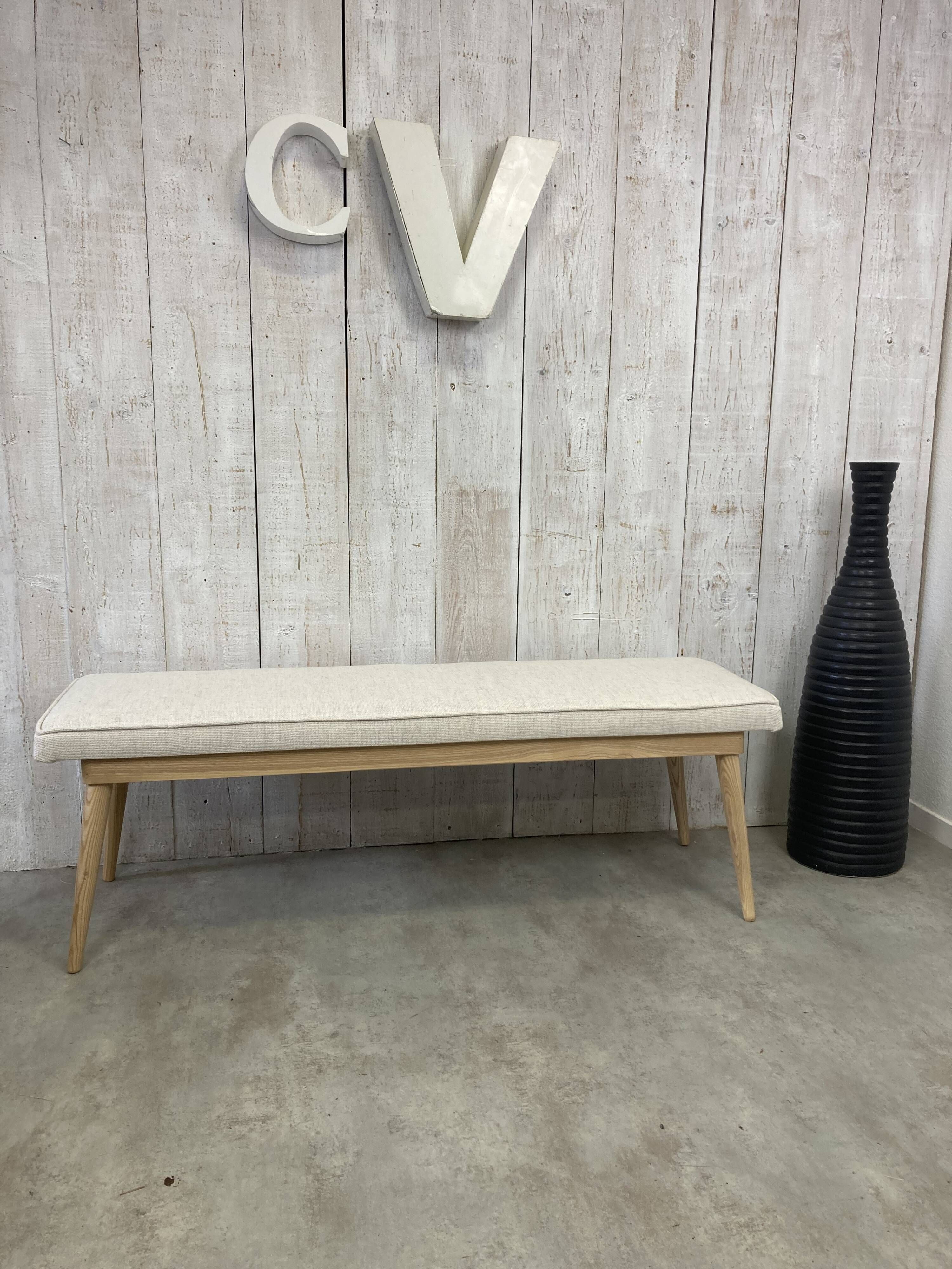 Scandinavian bench