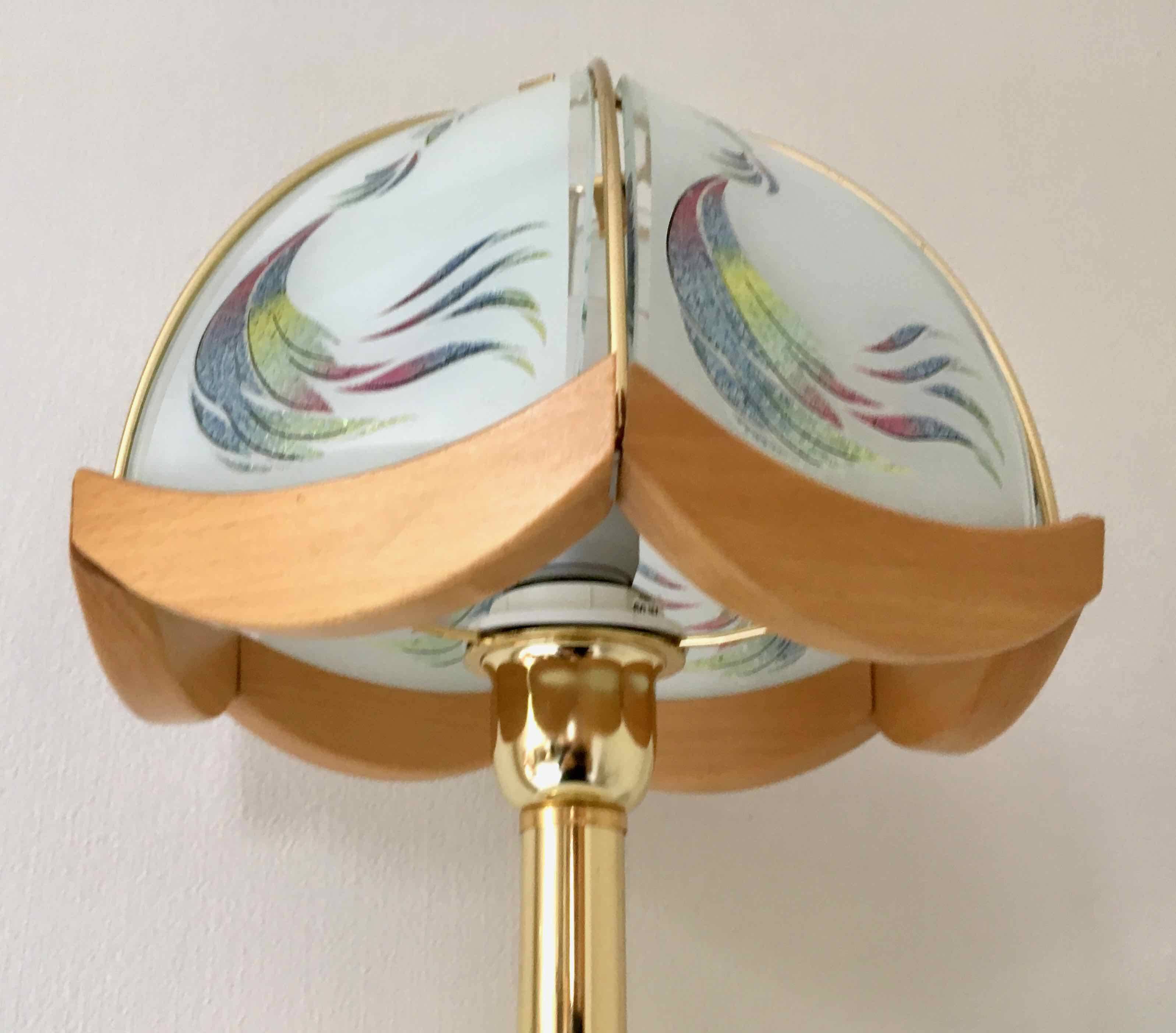 Lampe en verre, bois et métal doré