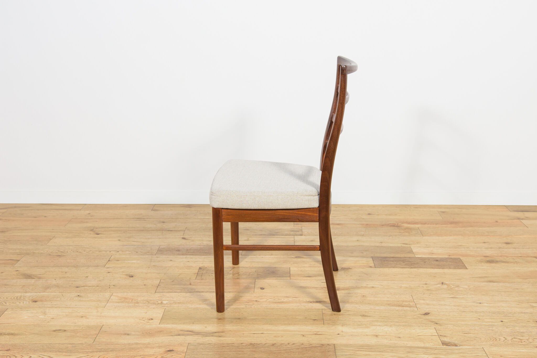 Mid-century dining chairs from McIntosh, United Kingdom, 1960s, set of 8