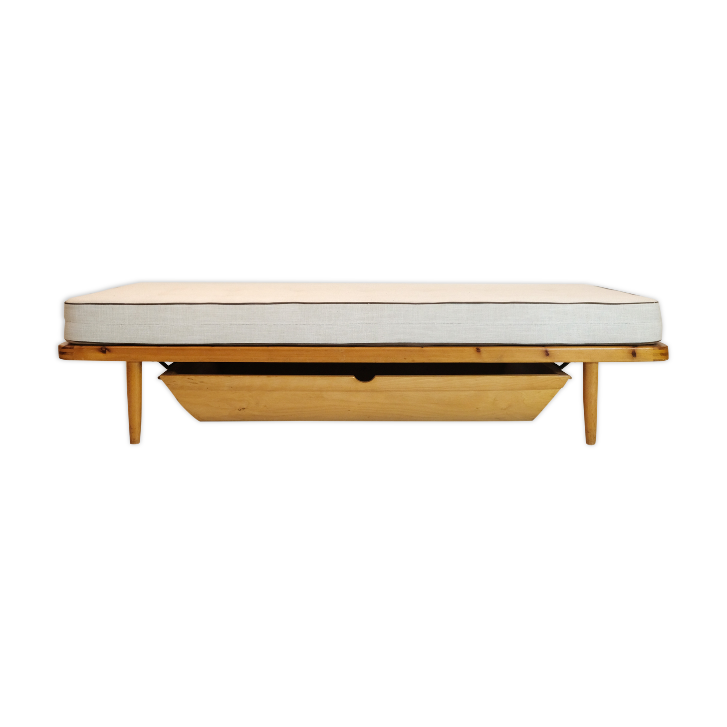 Pin bench bed, Danish work of the 50s-60s