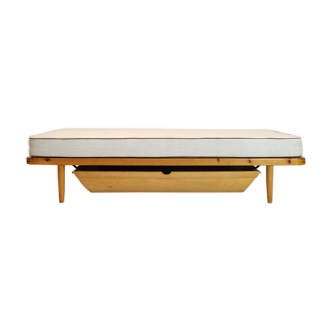 Pin bench bed, Danish work of the 50s-60s