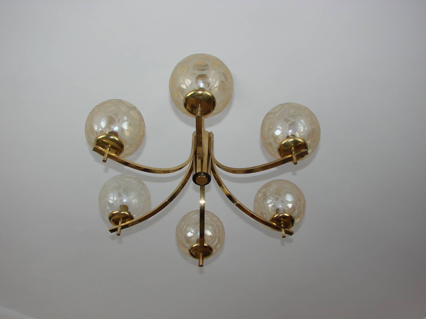 1970s vintage chandelier | Brass, aluminium and glass | 6x E14