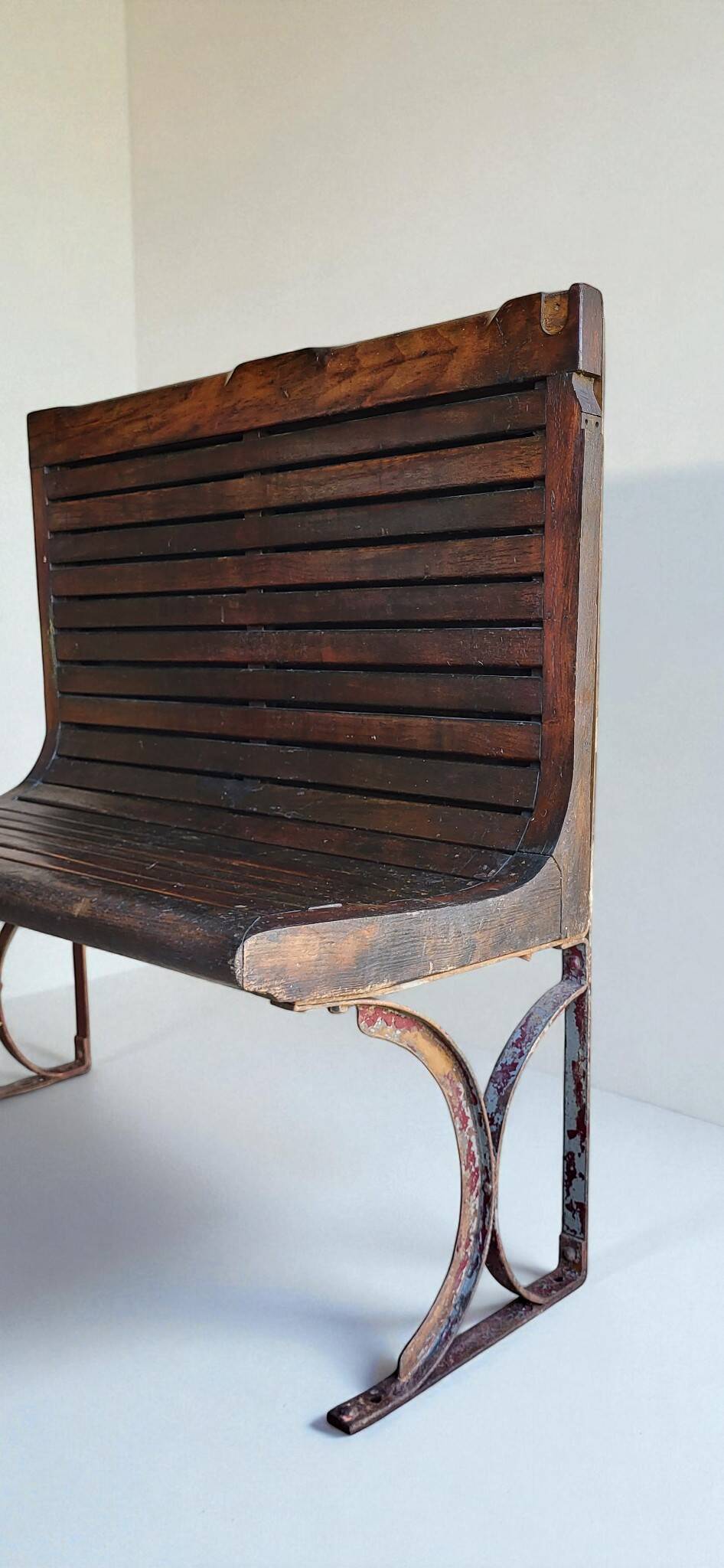 Parisian metro bench / Sprague bench from the 1930s
