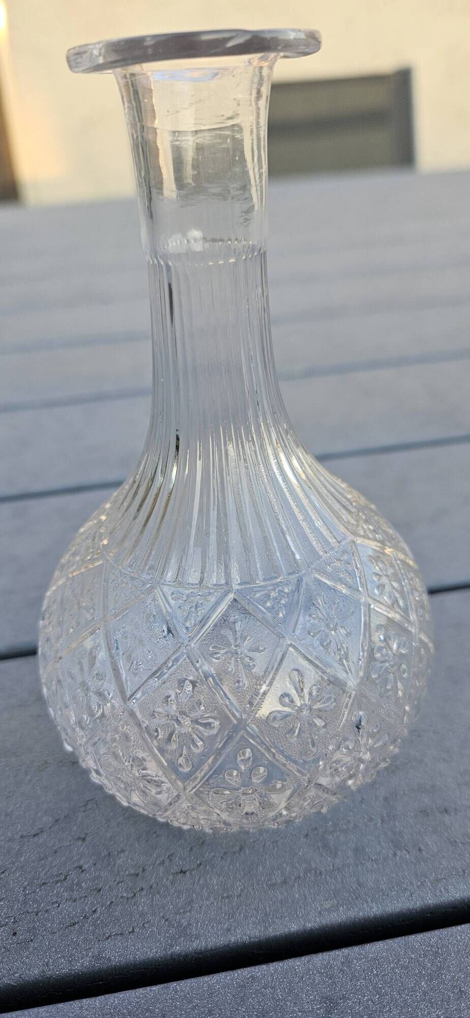 Round glass vase