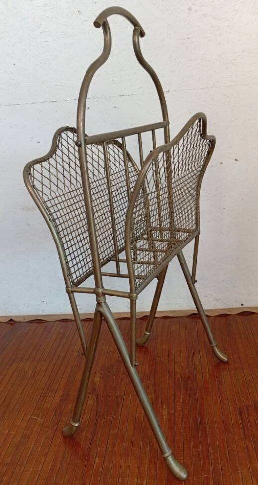 Brass magazine rack in neo-classical style, 20th century.