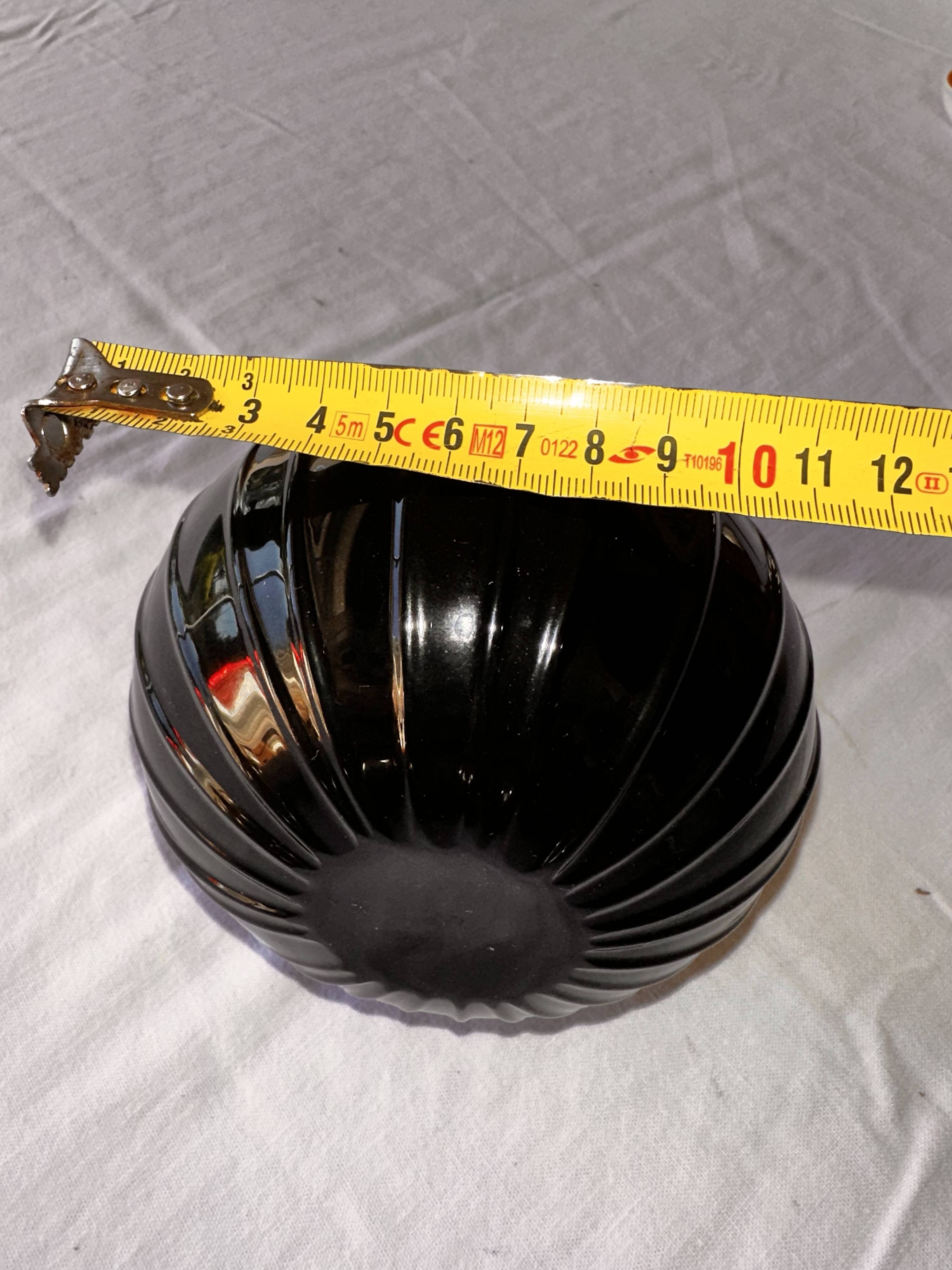 Small black Salviati vase