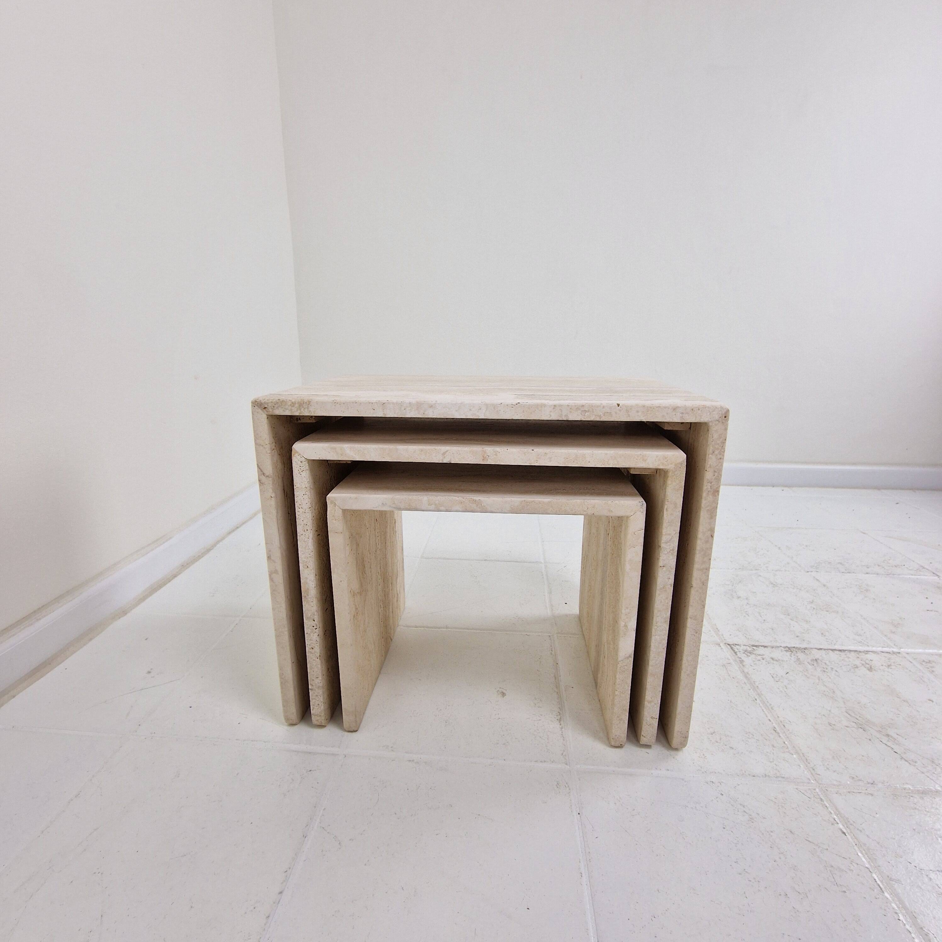 Italian 1980s Grooved Travertine Nesting Tables – Set of 3