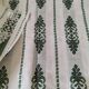 Vintage beige Basque linen with green patterns: tablecloth and 8 napkins.