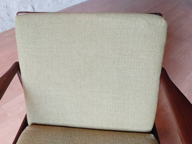 Scandinavian design armchair in solid teak vintage 1960s