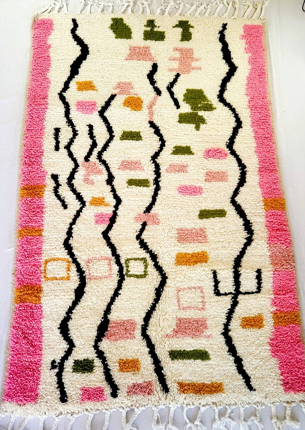Magnificent authentic Berber rug – unique piece. Ideal Christmas gift.
