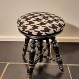Piano stool