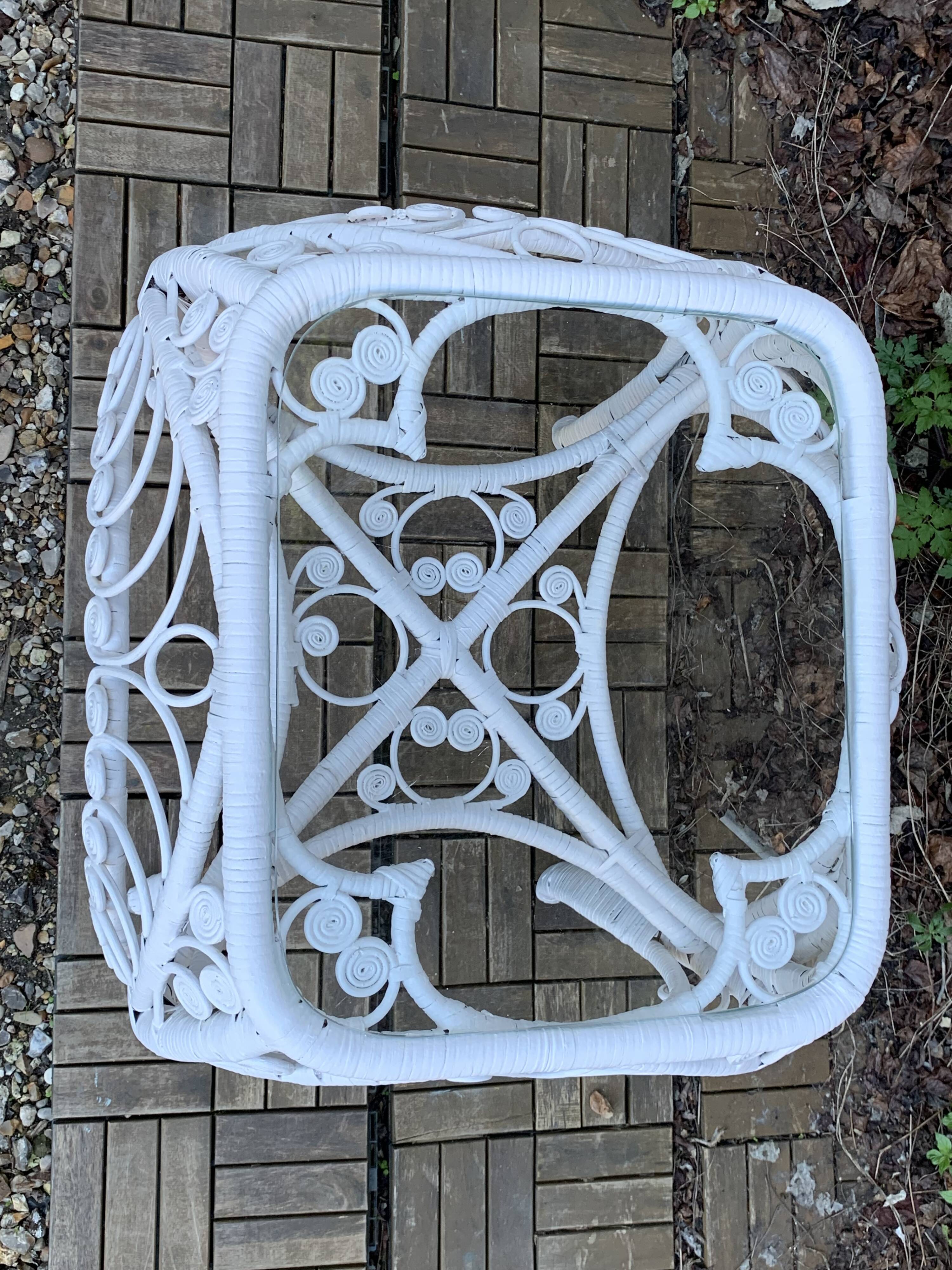 Peacock white rattan side table 1970