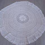 White round tablecloth