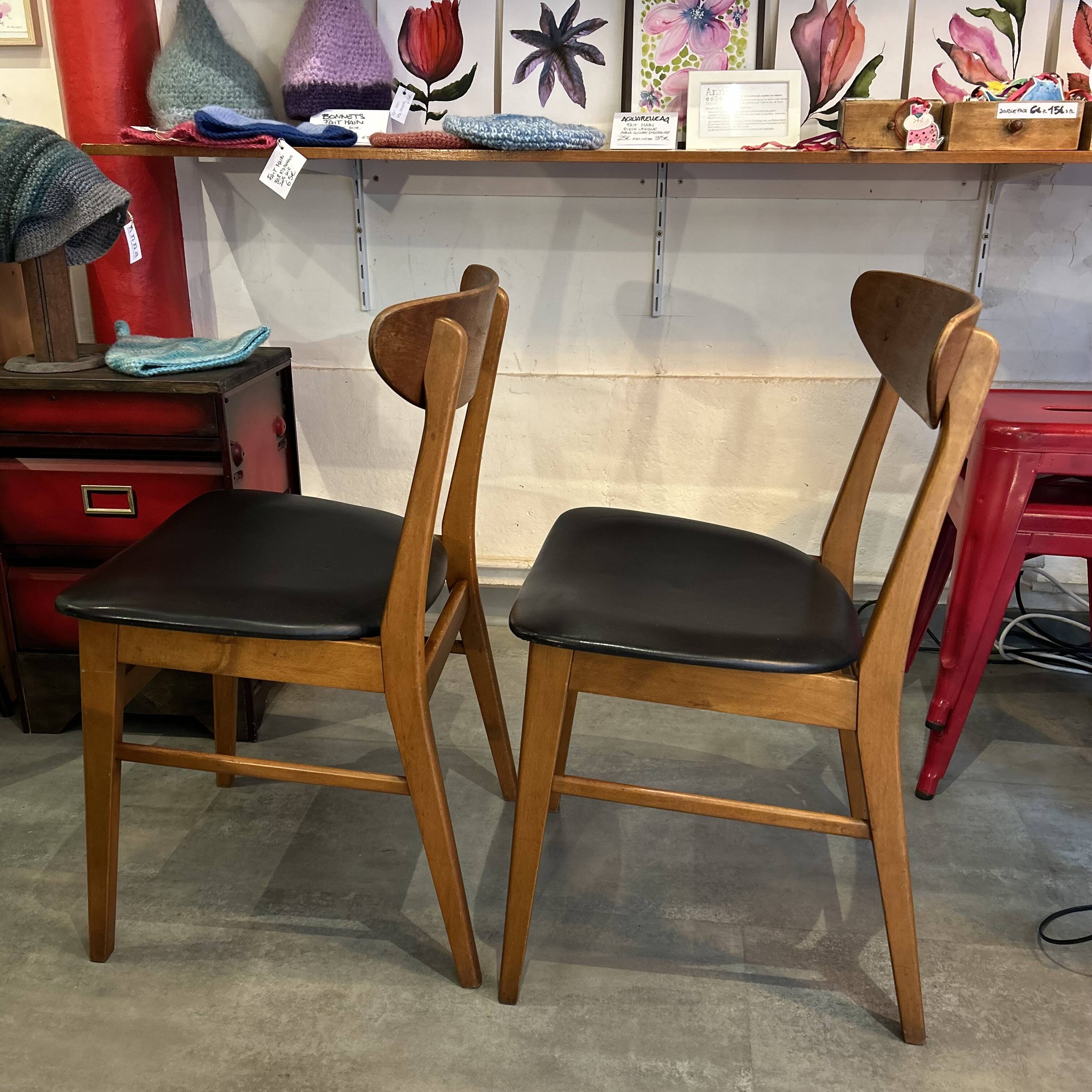 Pair of Danish Scandinavian chairs from the 1960s