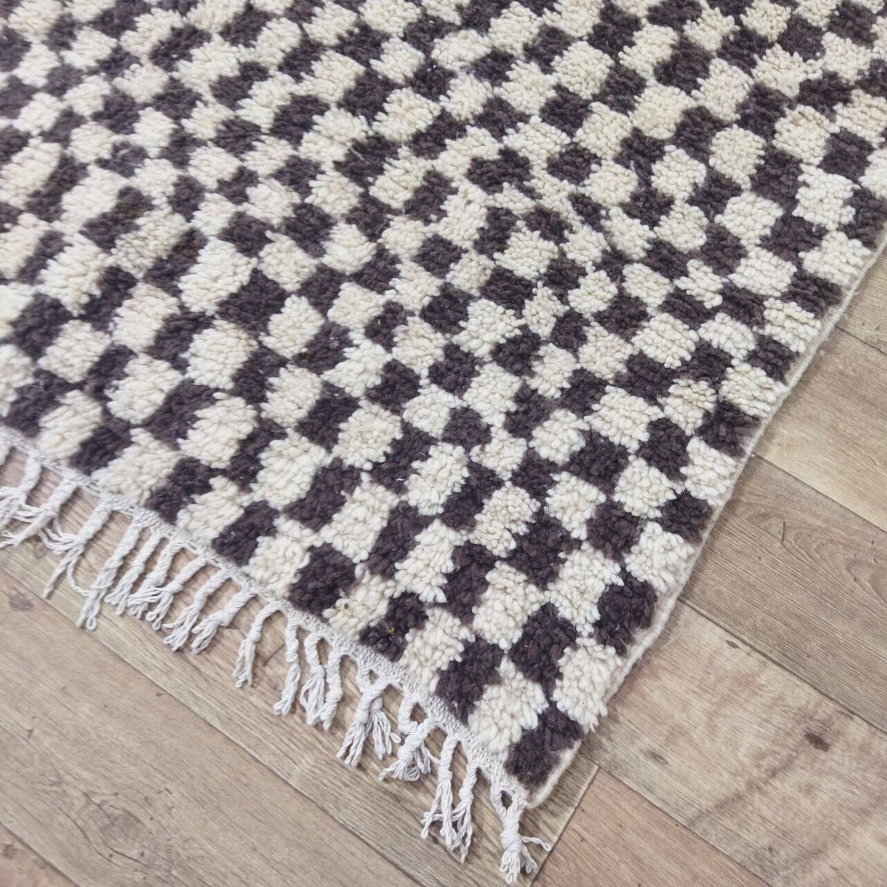 Handmade wool Berber rug 256x150 cm