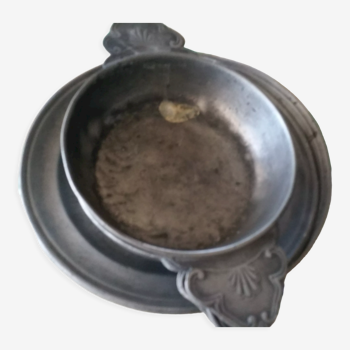 Set plates and bowl in antique pewter