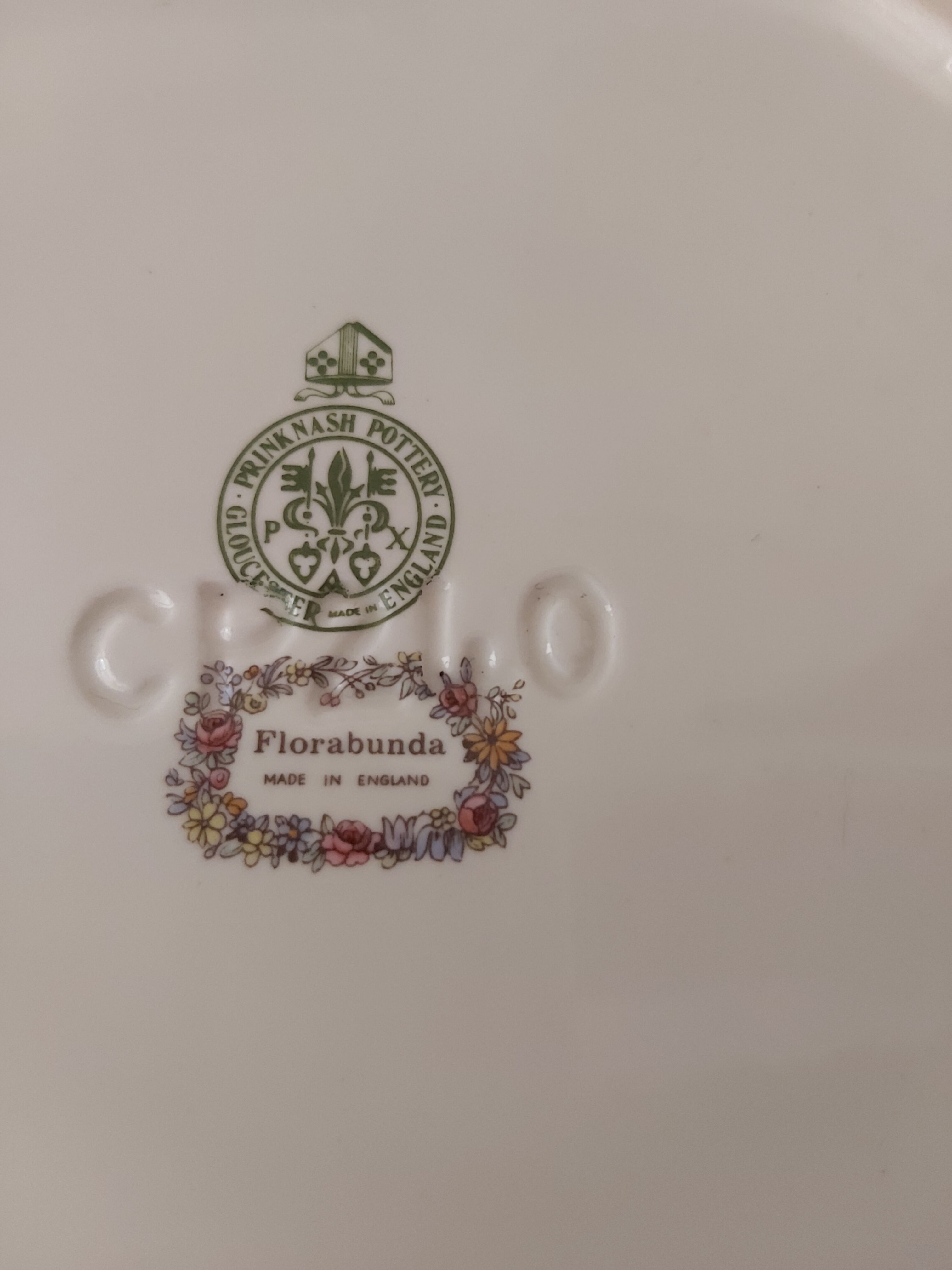 English ceramic pot Prinknash "Florabunda"