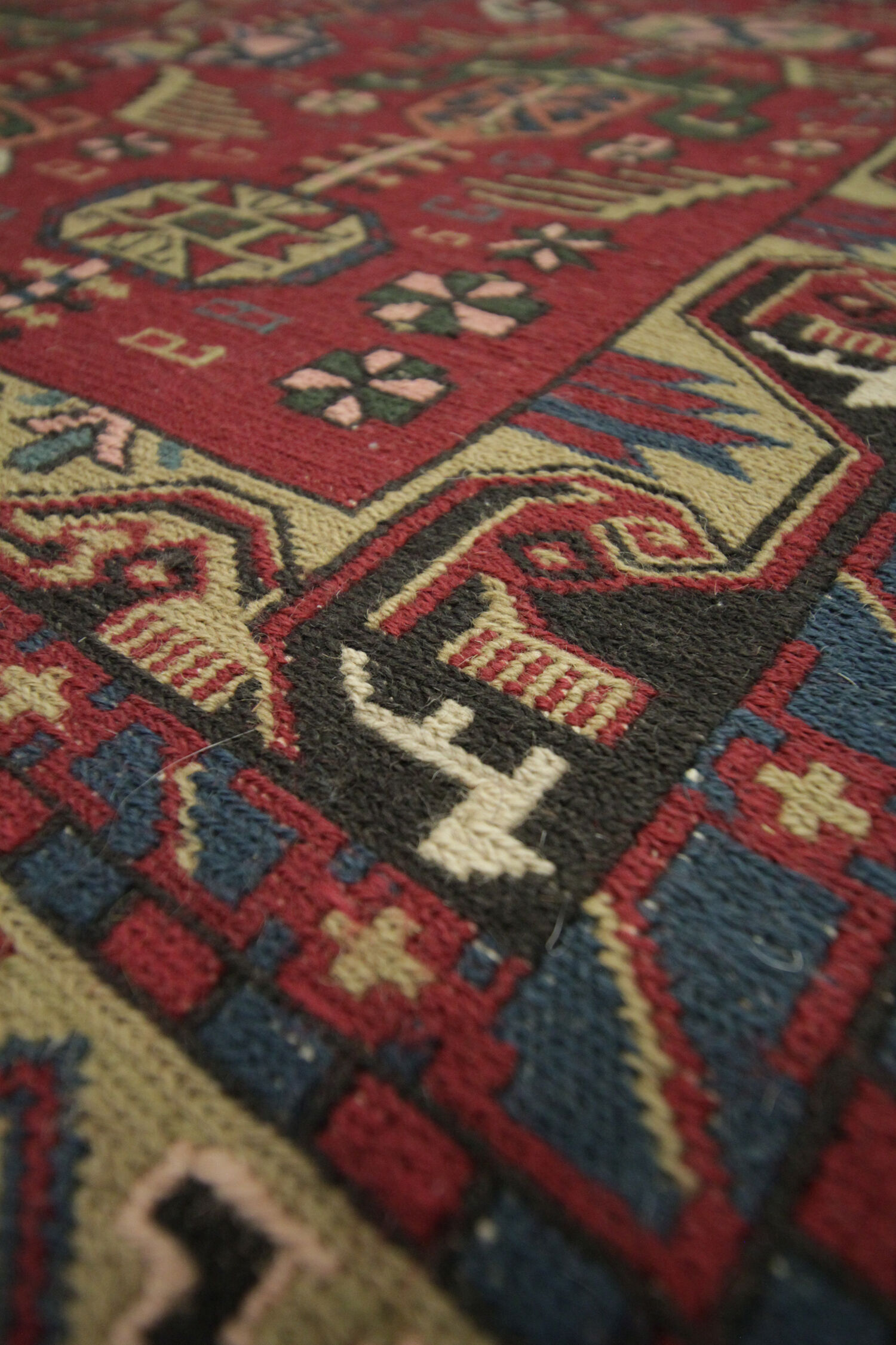 Tapis soumak en laine rouge de Turquie 121x190cm