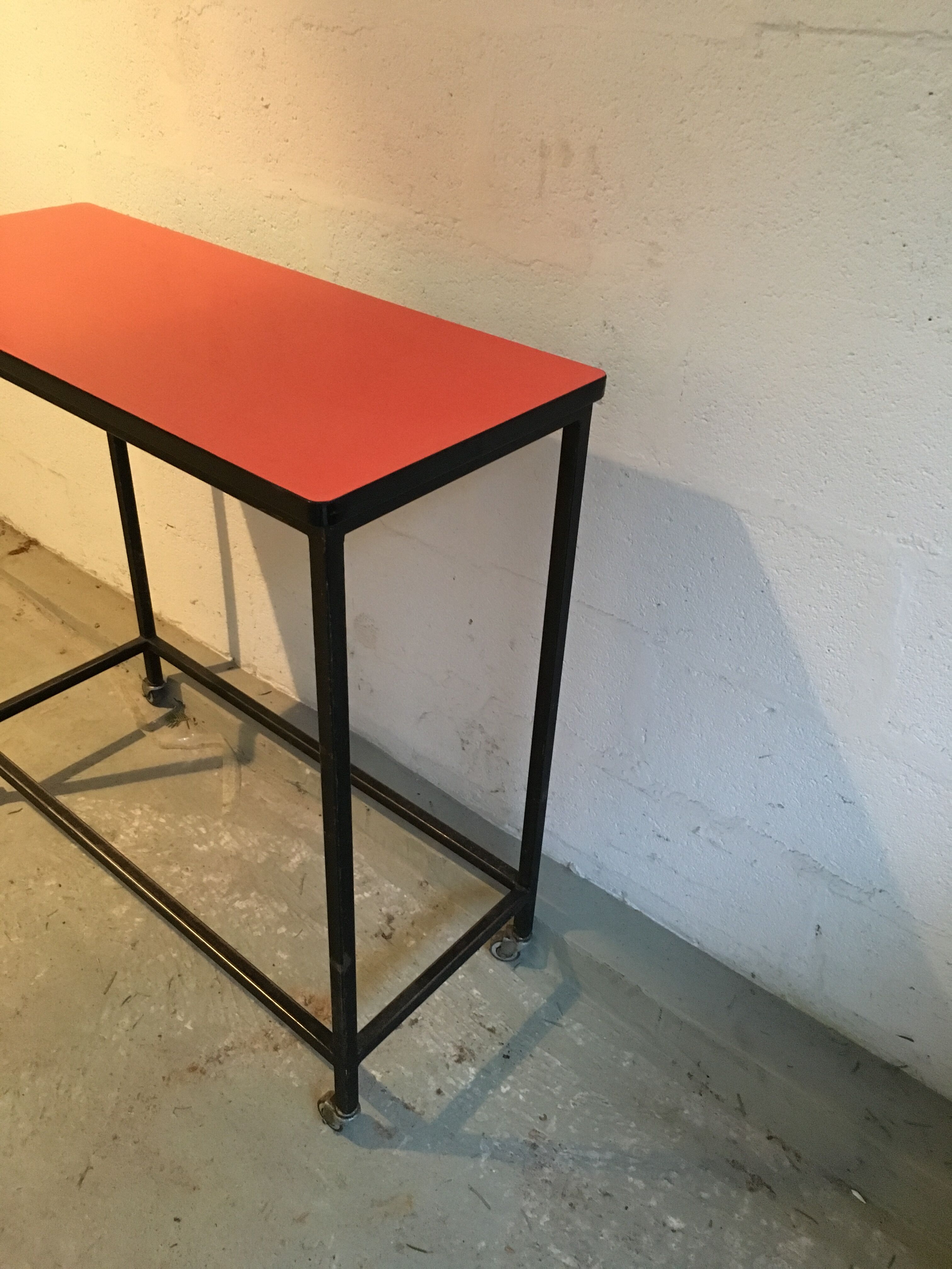 Console in metal and formica