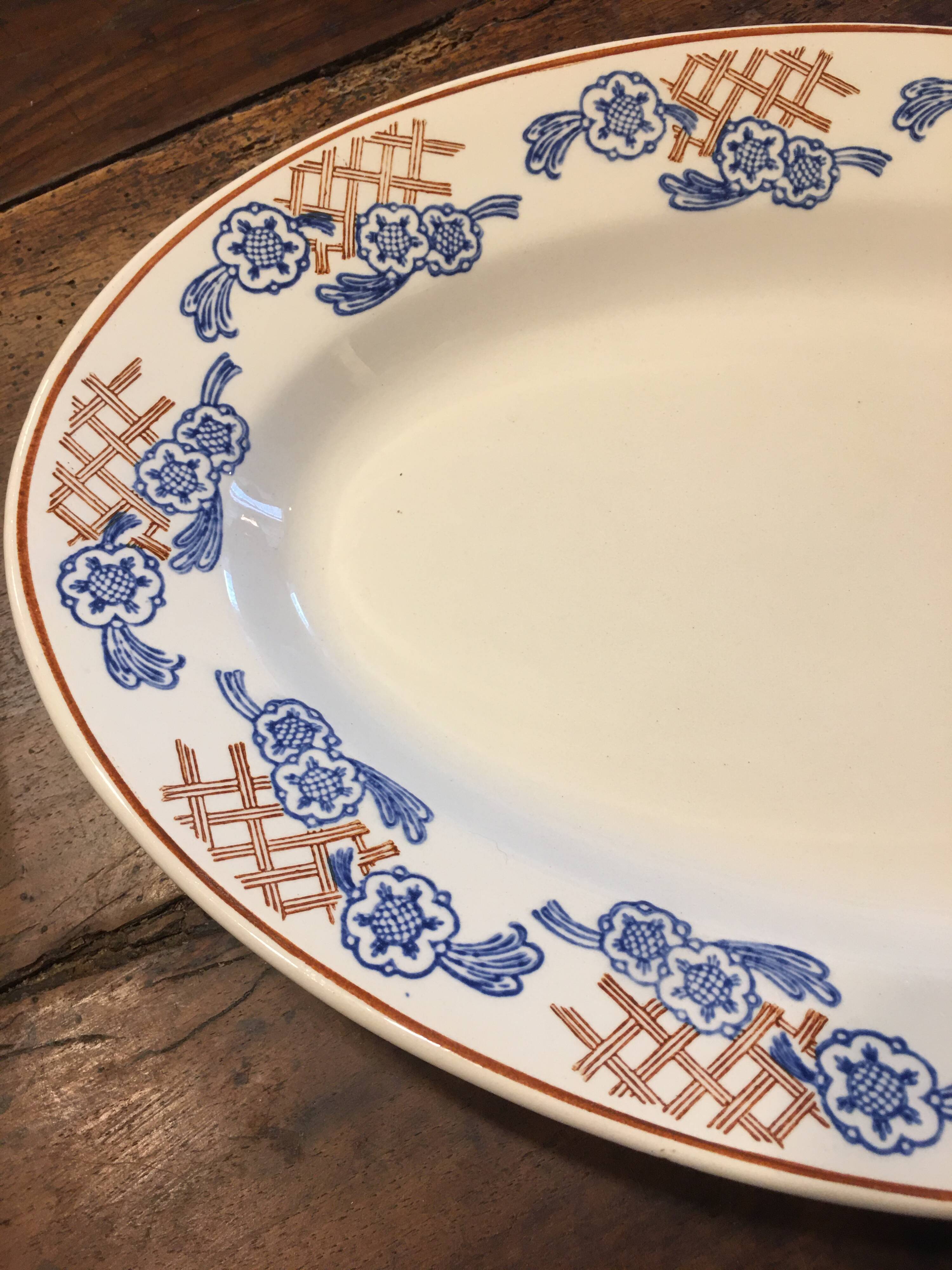 Serving dish, iron earth, Longwy factory