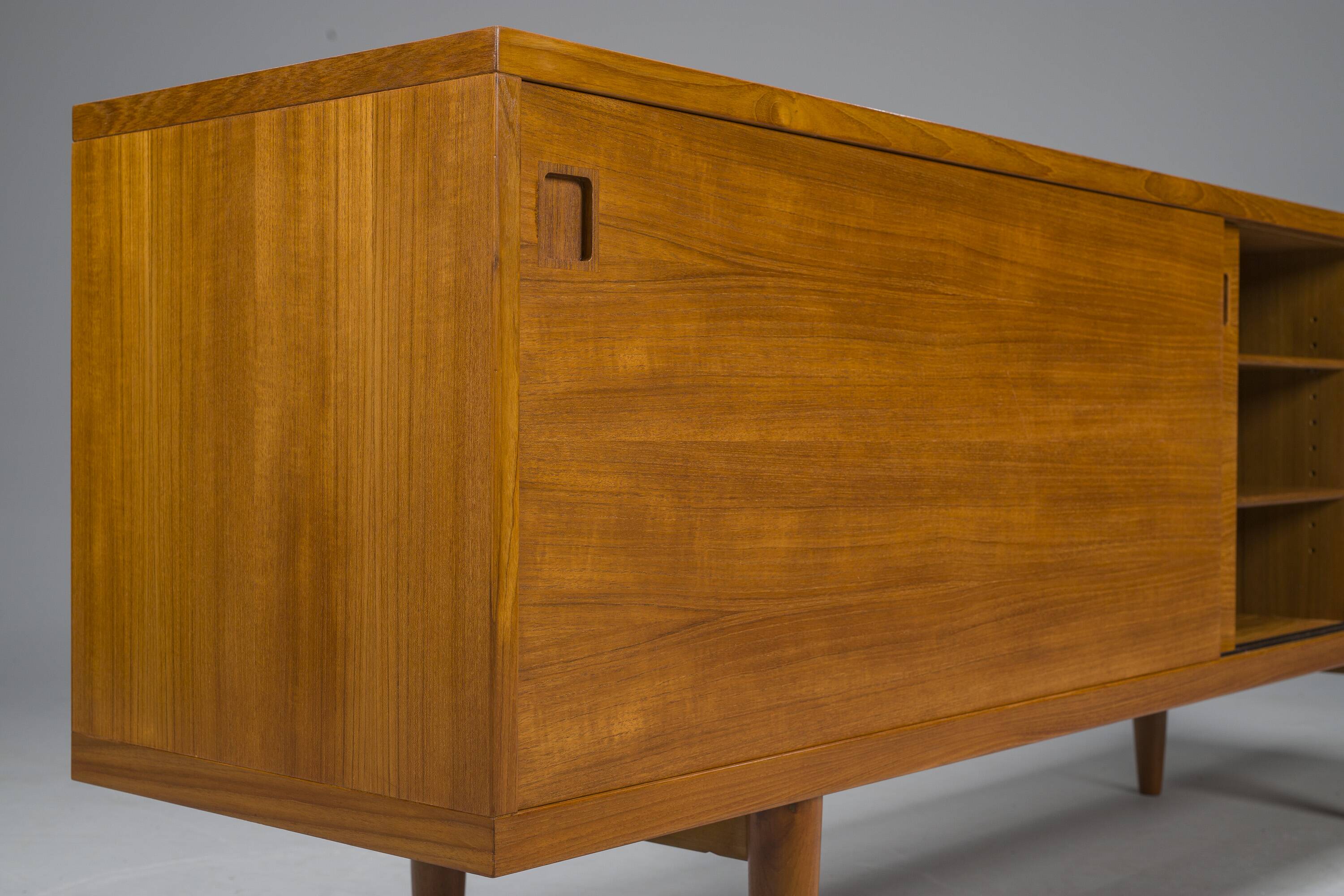 Vintage Model No. 20 Sideboard by Niels O. Møller for JL Møllers, 1960s