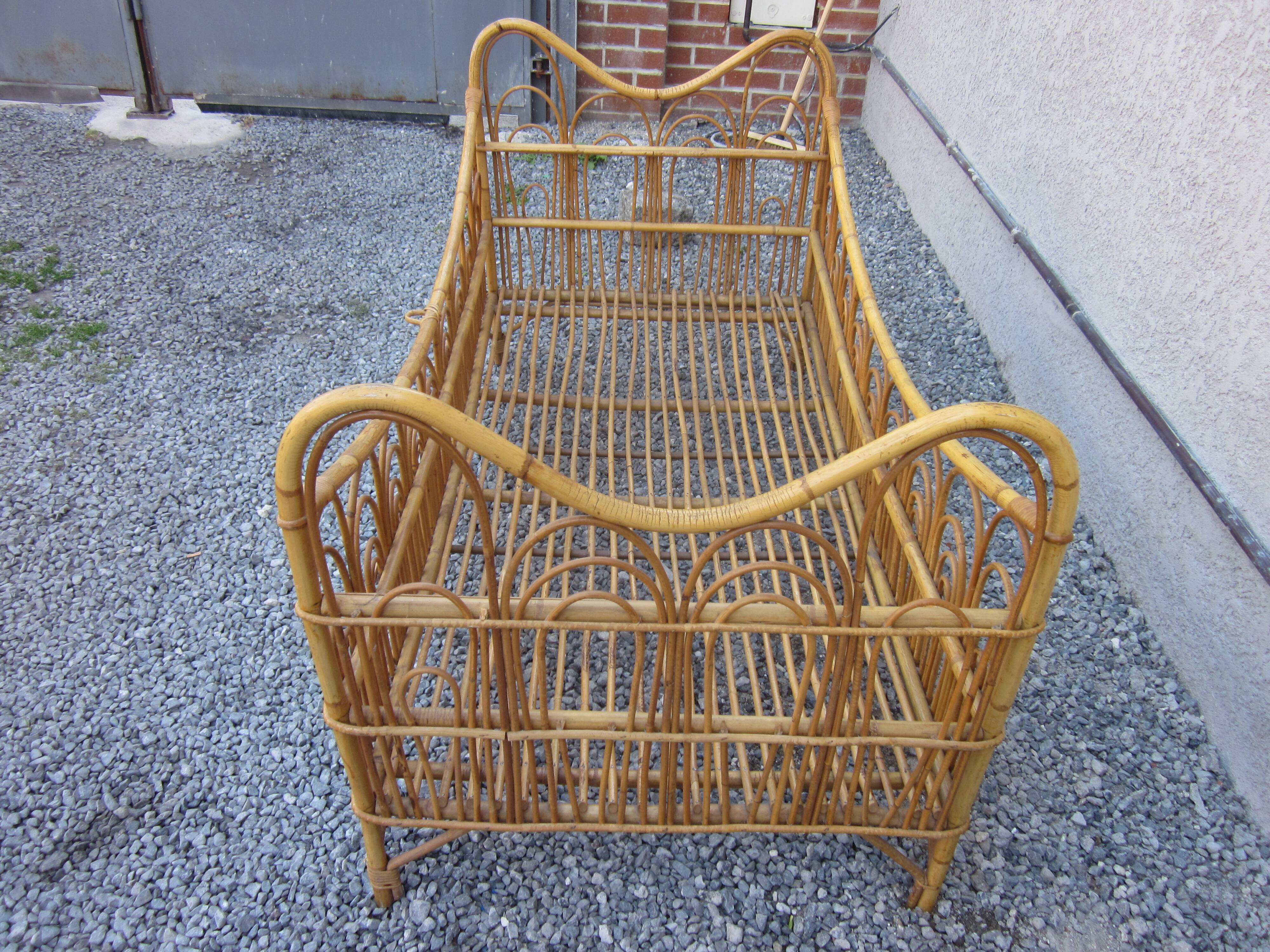 Rattan bed child of the 60s