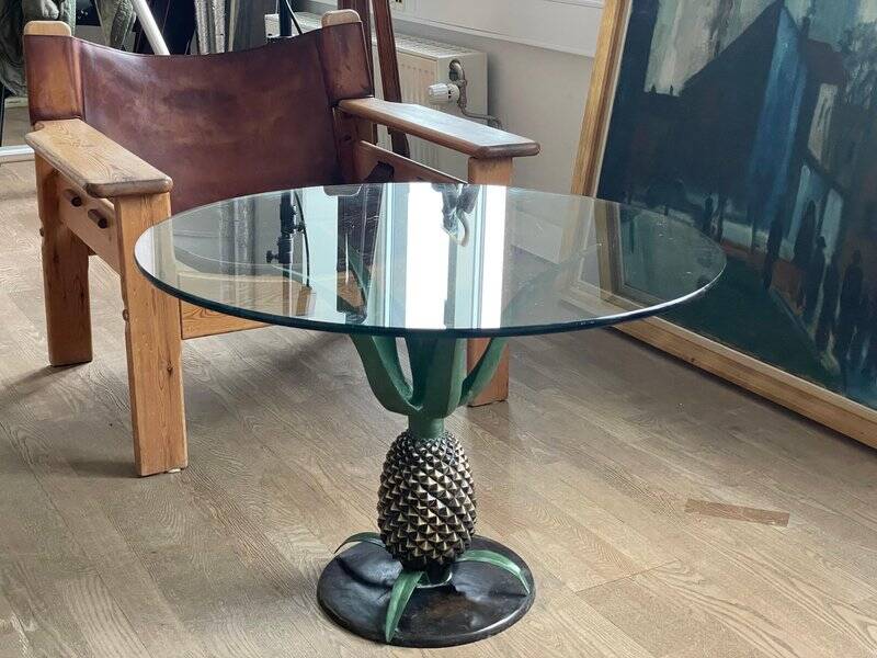 Art Deco pineapple side table in brass and iron, attributed to Maison Jansen, 1972