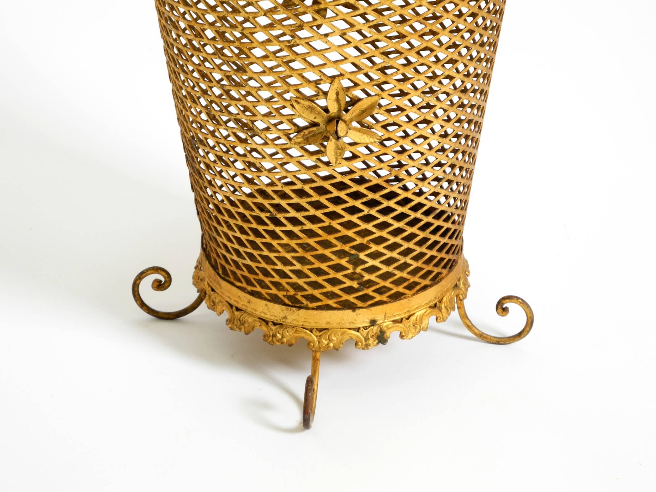 Large Mid-Century Regency umbrella stand made of gilded metal, Italy 1960s