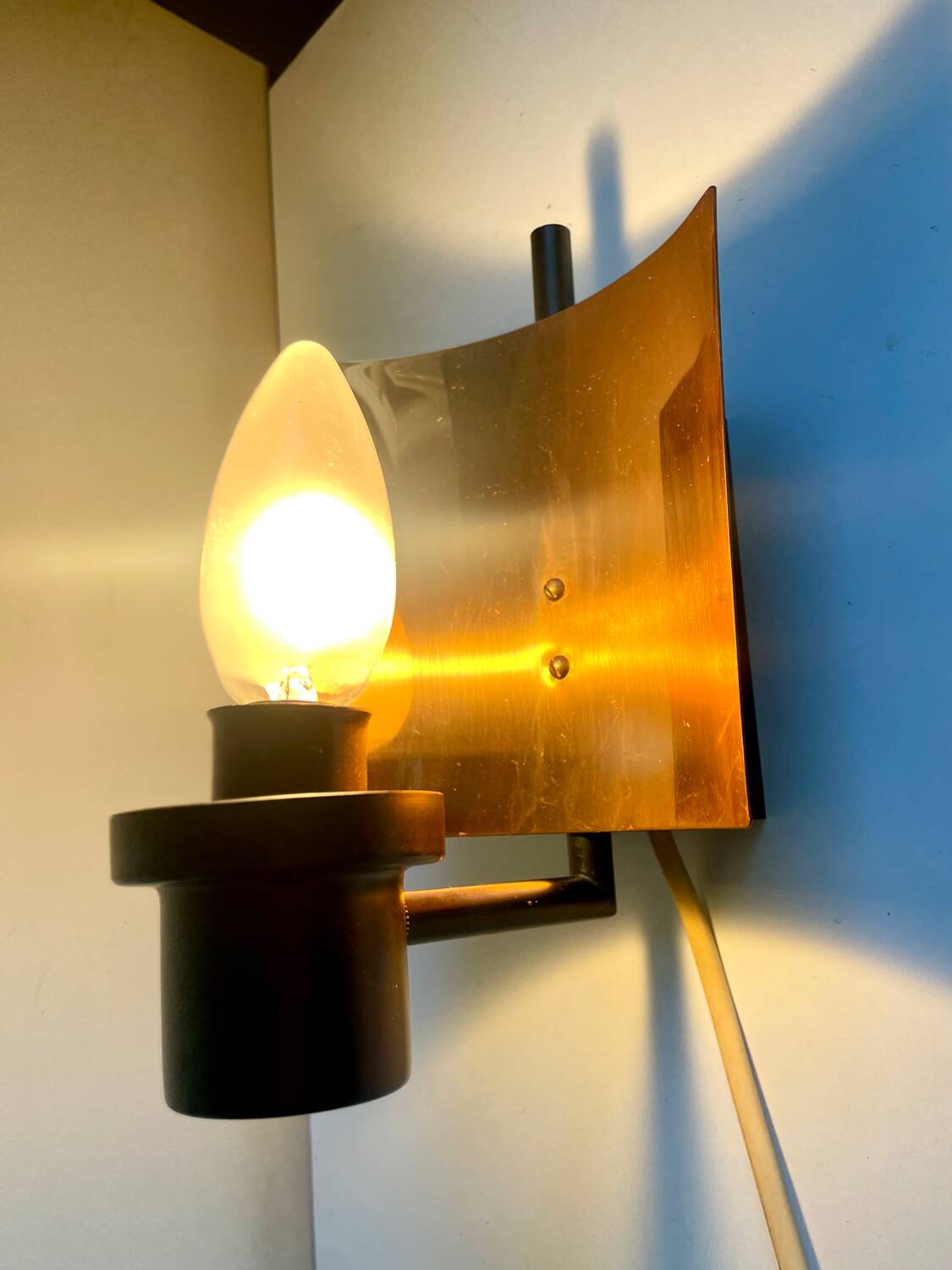 Applique murale Art Déco scandinave en métal/cuivre vintage