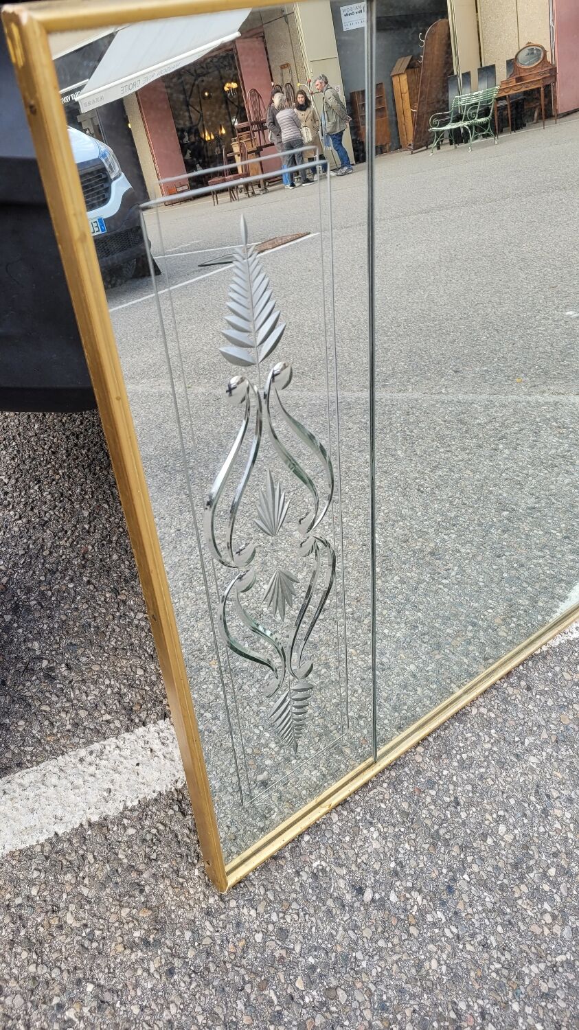 Venetian mirror art deco brasserie bistro in eglomised glass