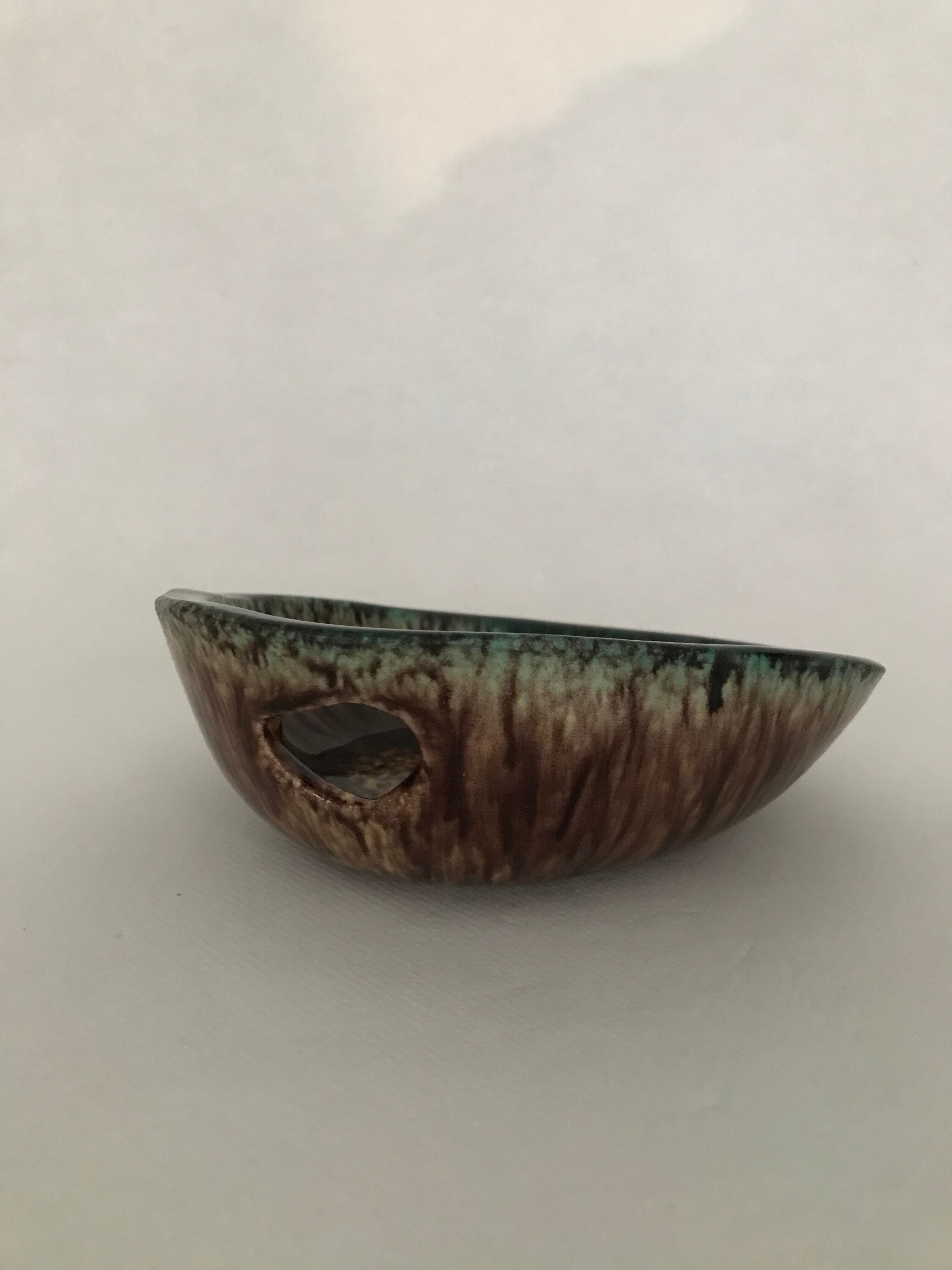 Ceramic trinket bowl, Accolay, circa 1950-1960.