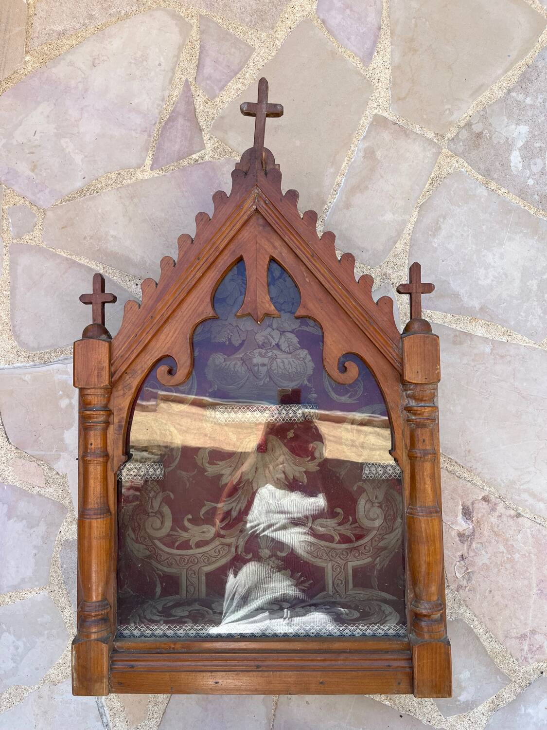 Reliquaire ancien en bois