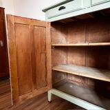 Green Parisian Buffet