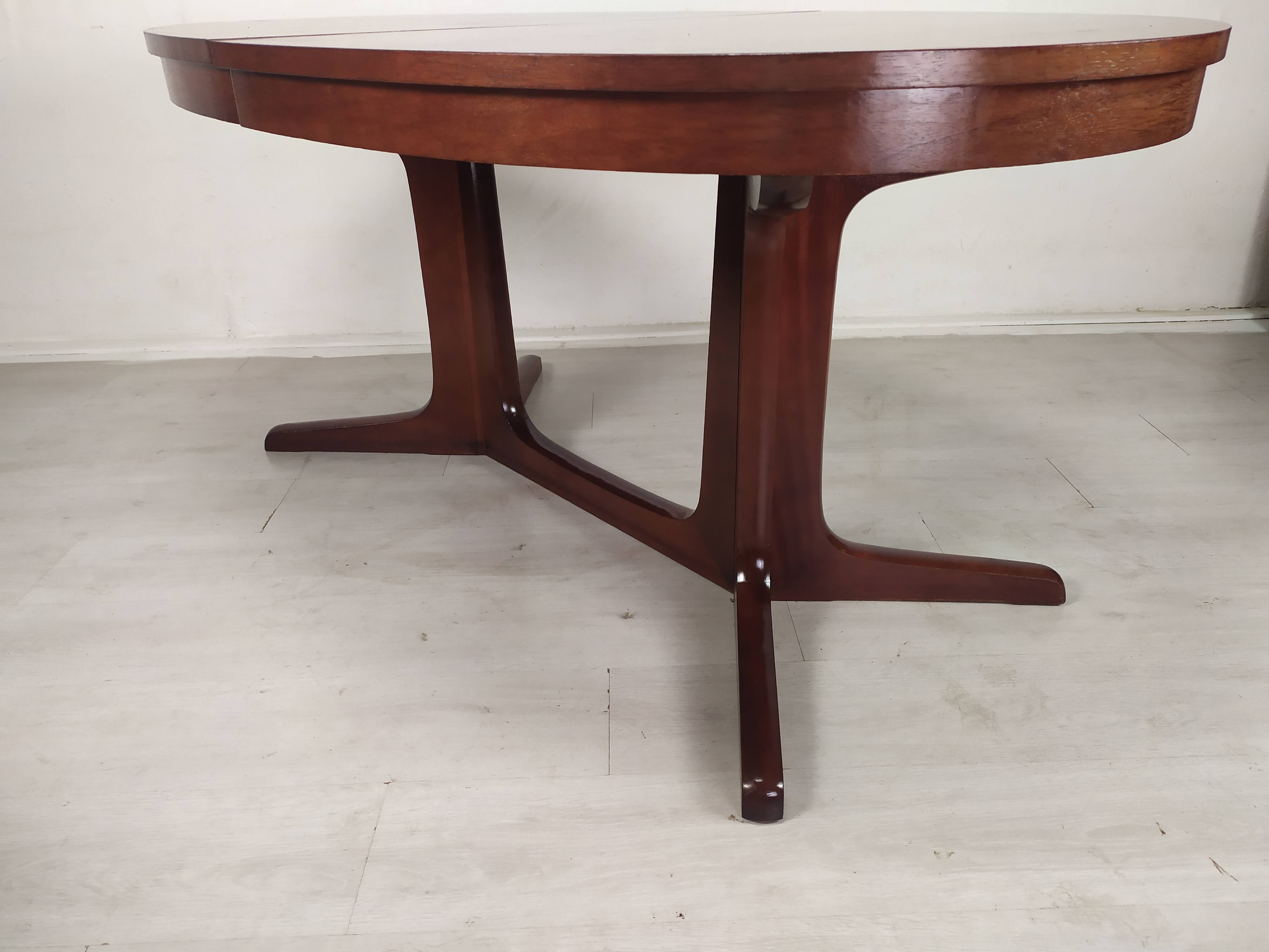 Vintage table baumann