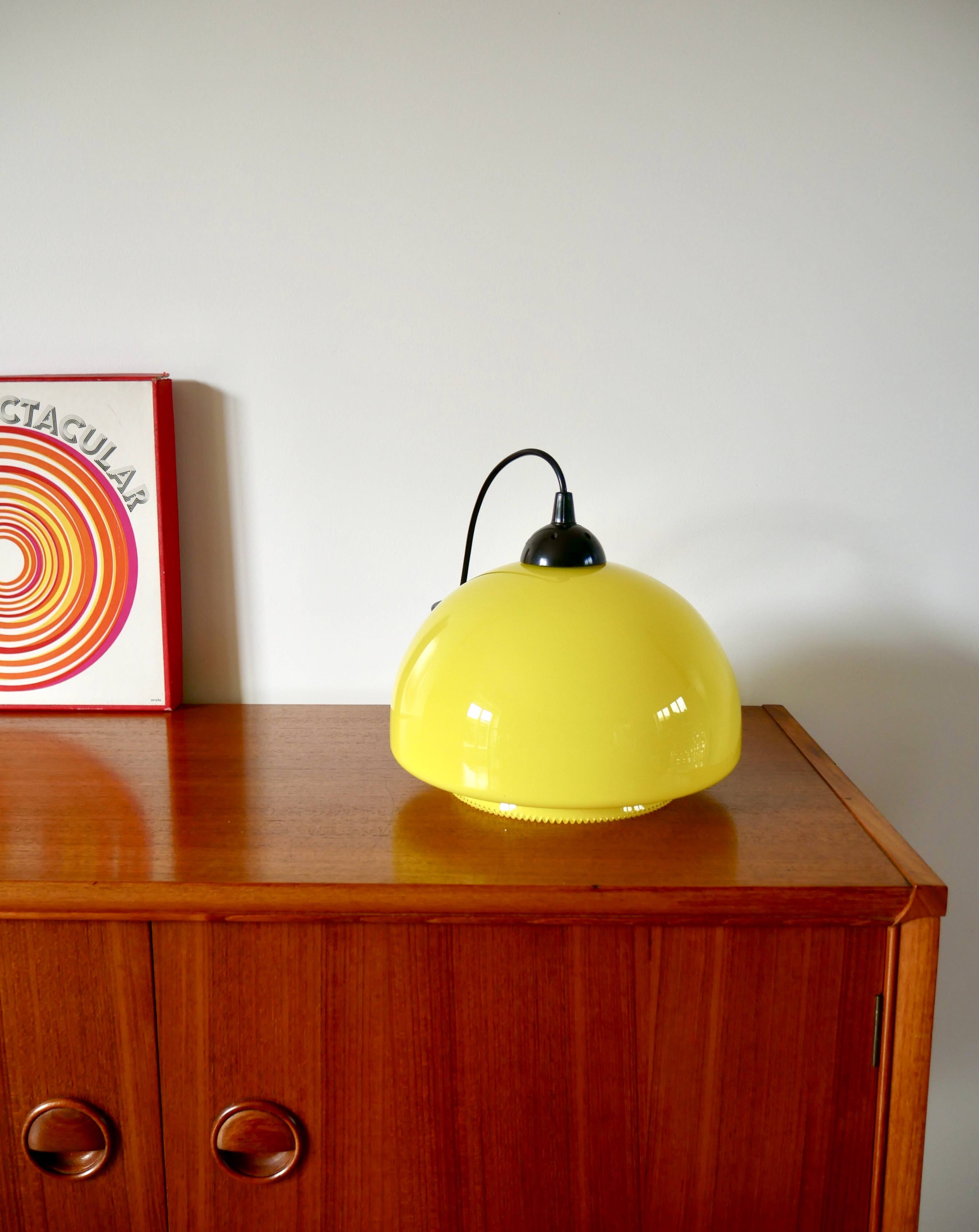 Suspension in yellow opaline mushroom design 60s-70s