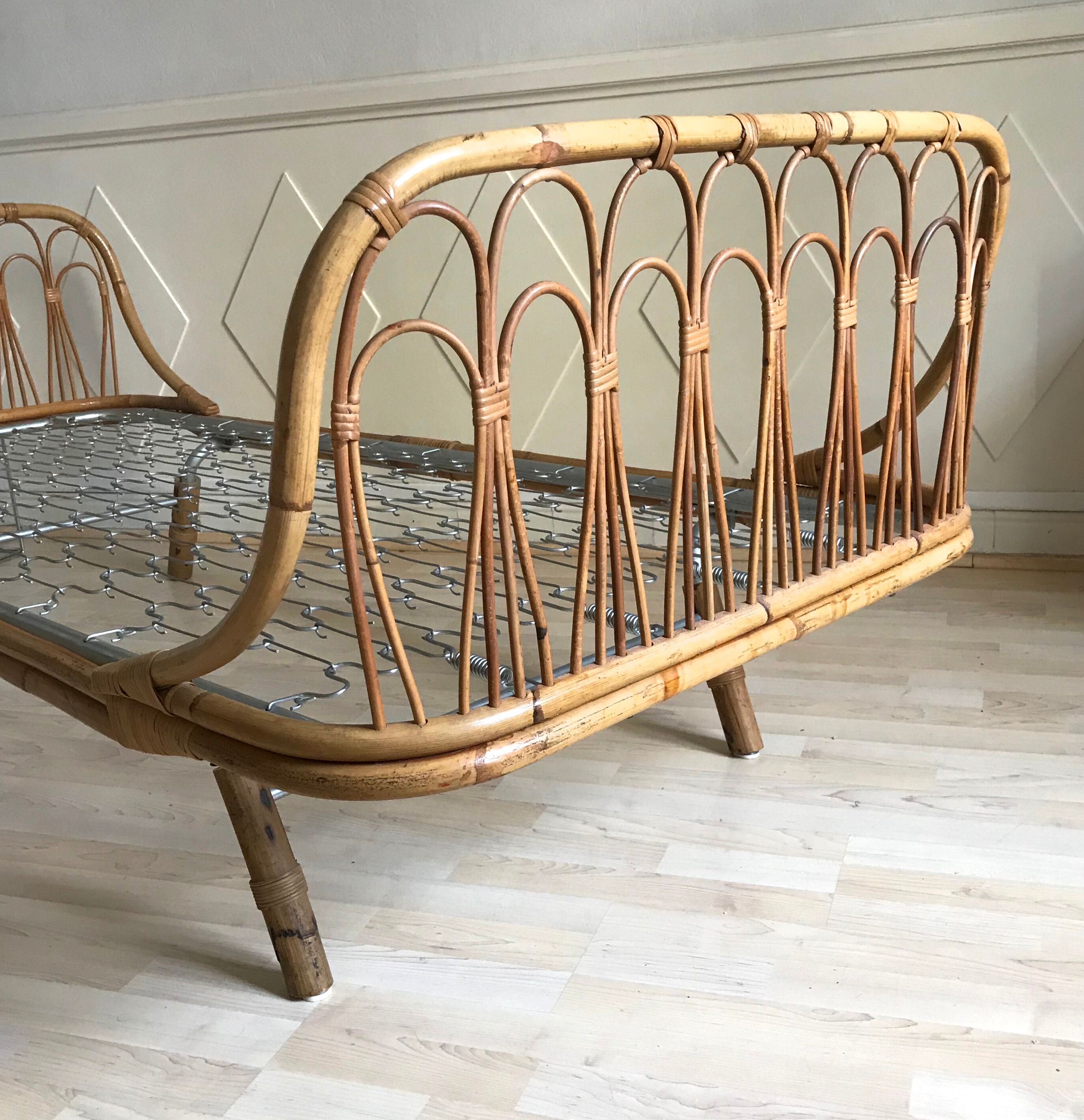 Bed bench into rattan vintage 1960