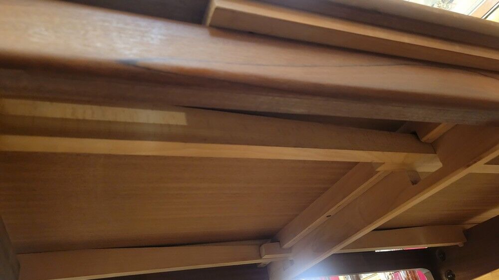 Extendable Scandinavian table