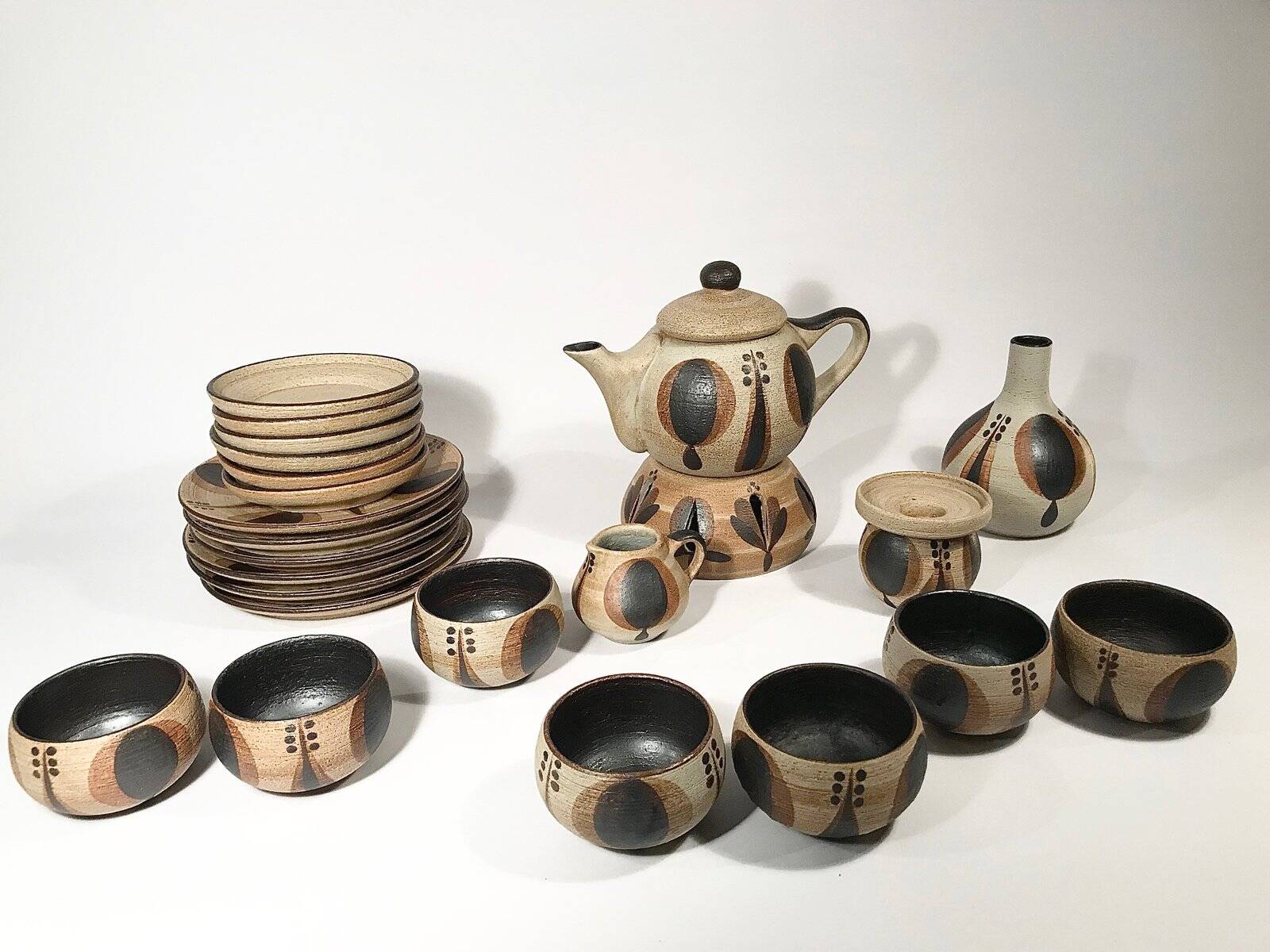 Vintage 24-piece ceramic coffee set from Sgrafo Modern, 1960s, Set of 24