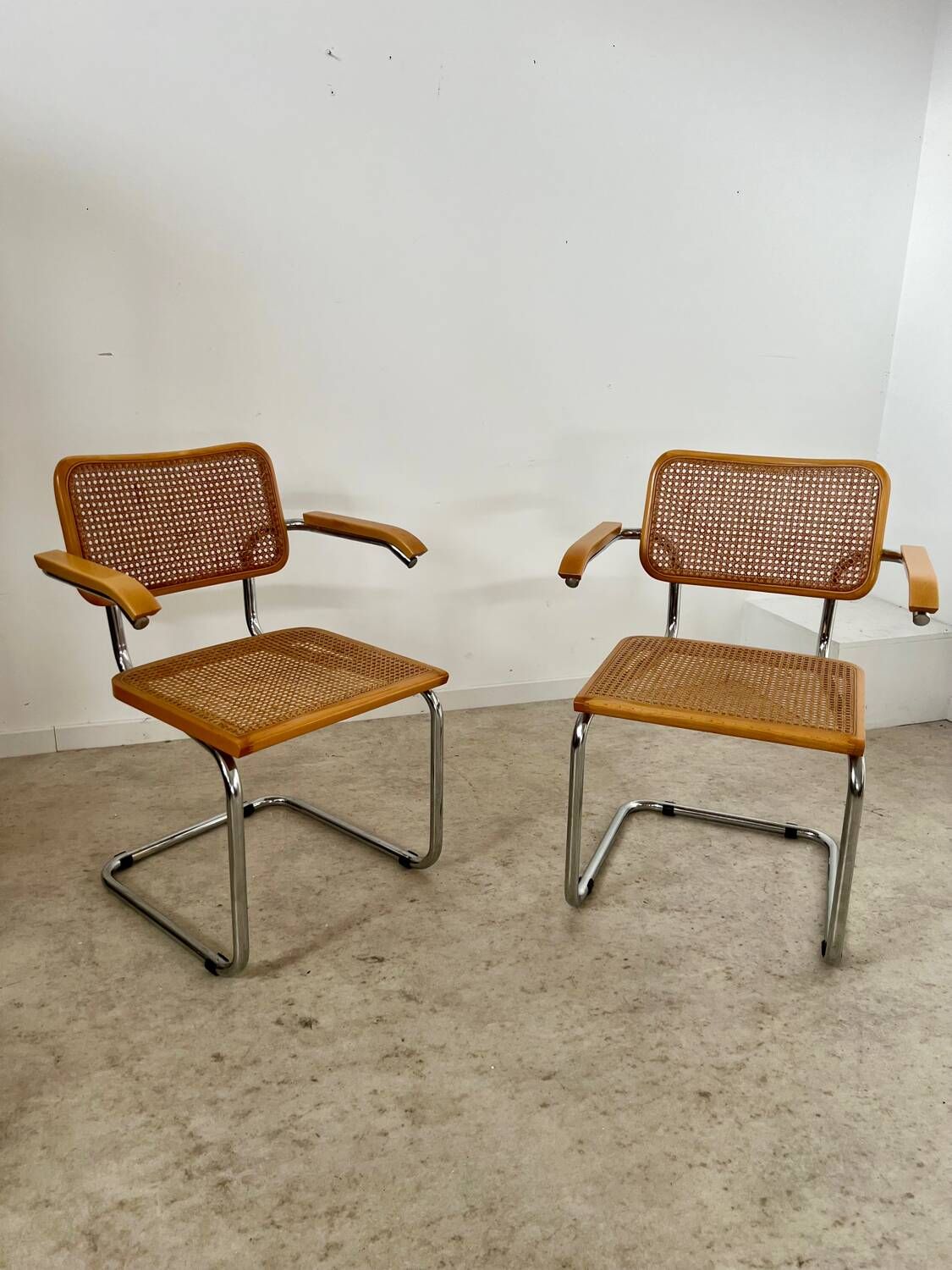 Lot 2 vintage Cesca B64 armchairs design Marcel Breuer 1970 Made in Italy light wood
