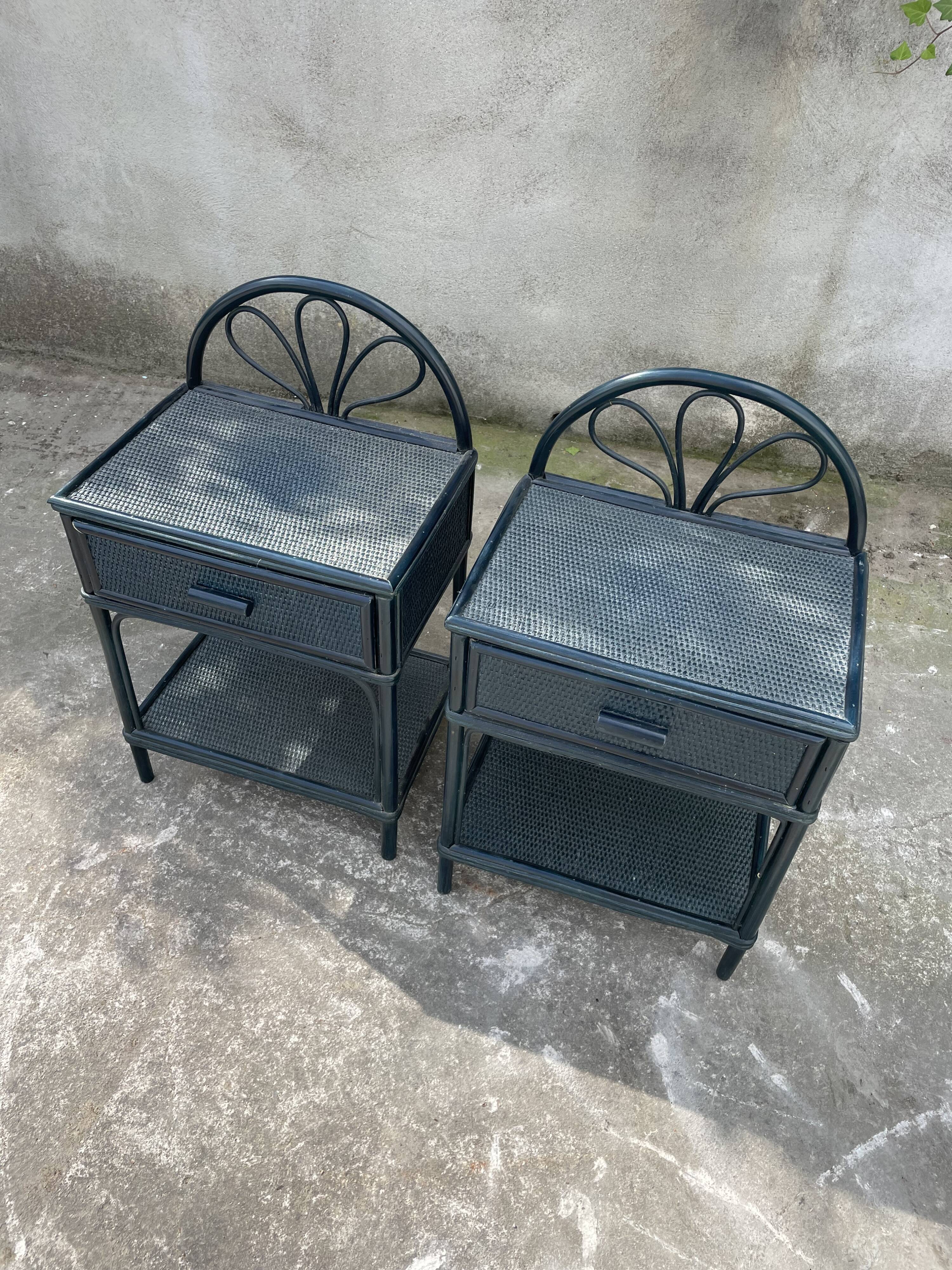 Paire de chevets en osier