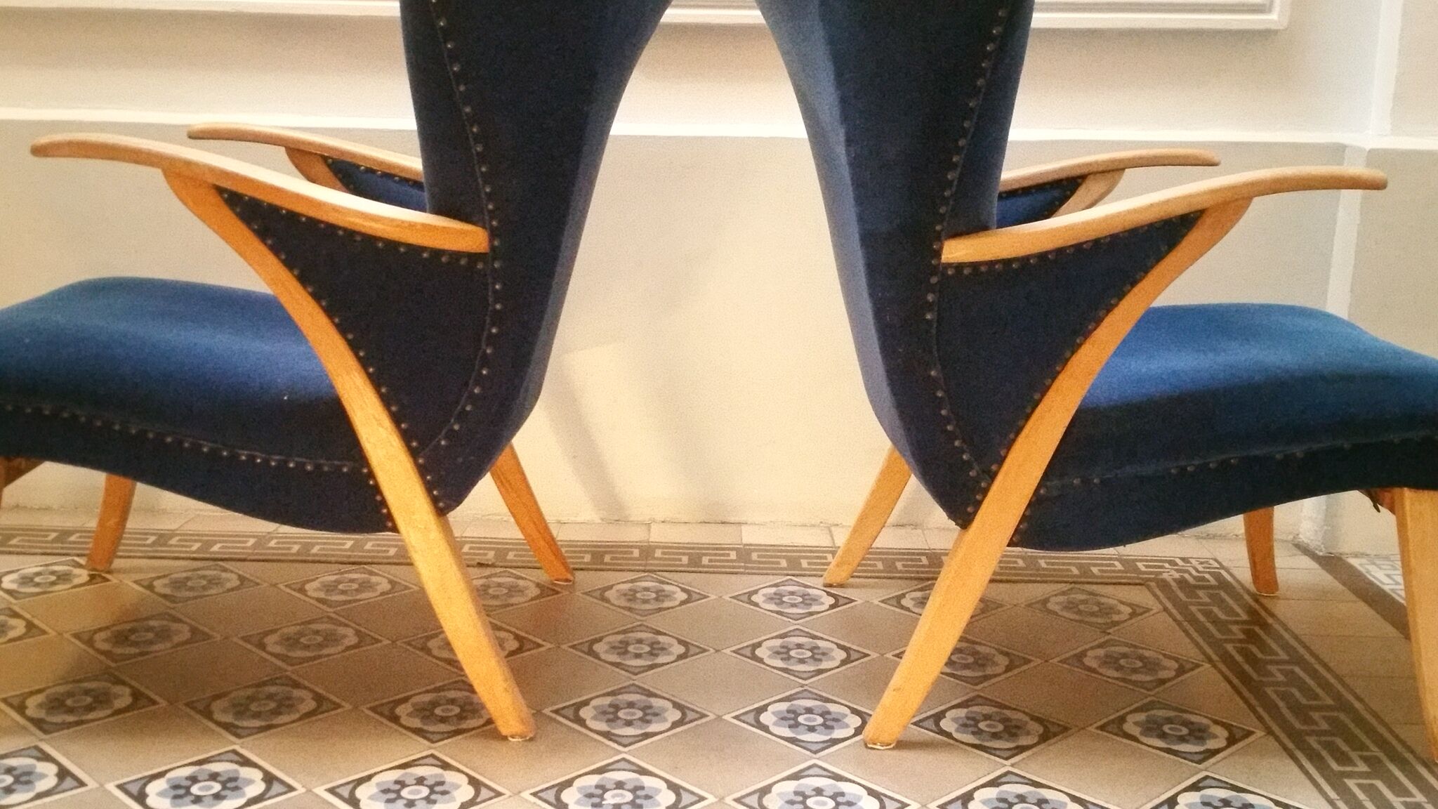 Pair of chairs Scandinavian wing stripes cocktail years 50 Blue