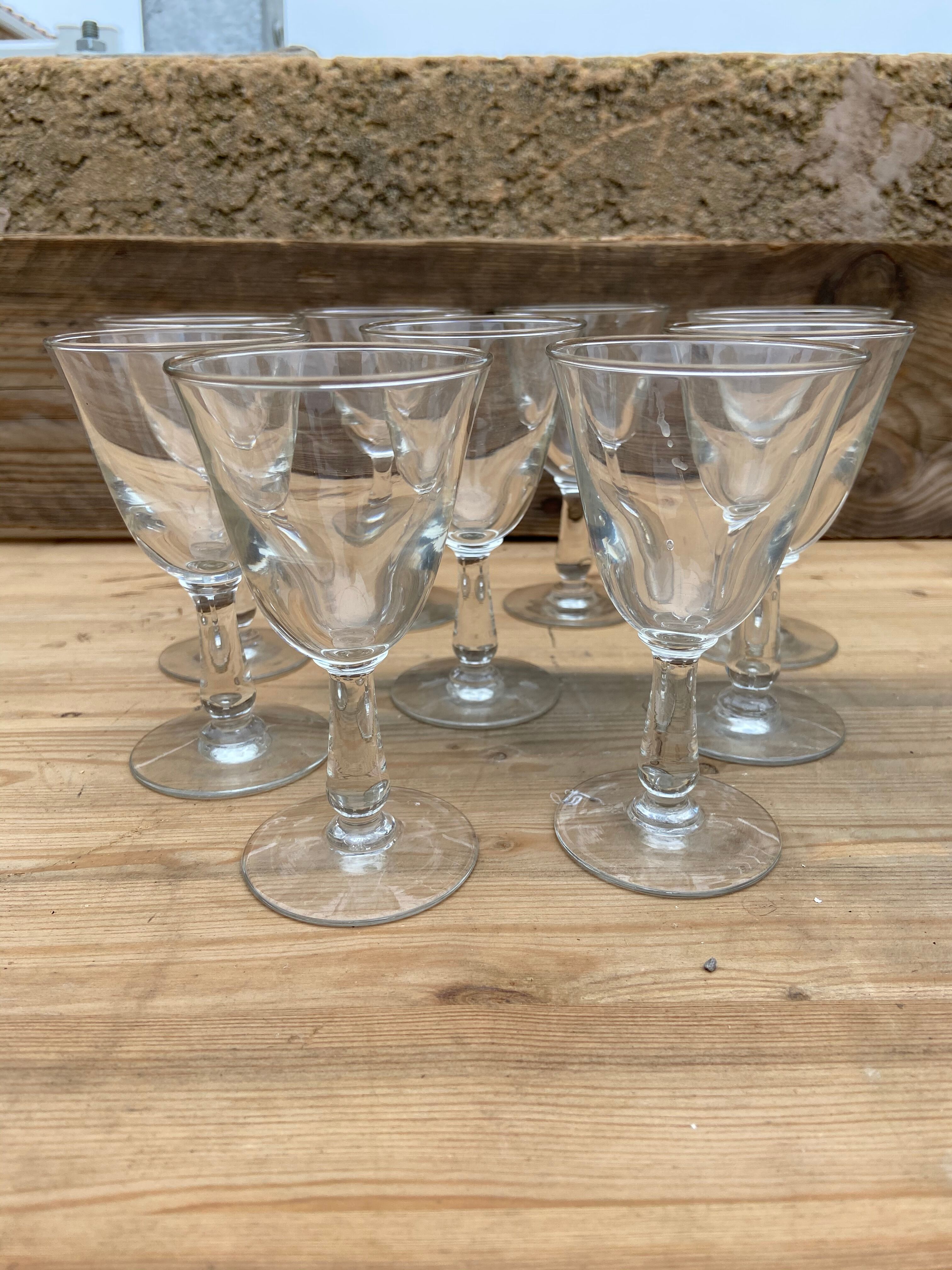 9 Vintage walking glasses