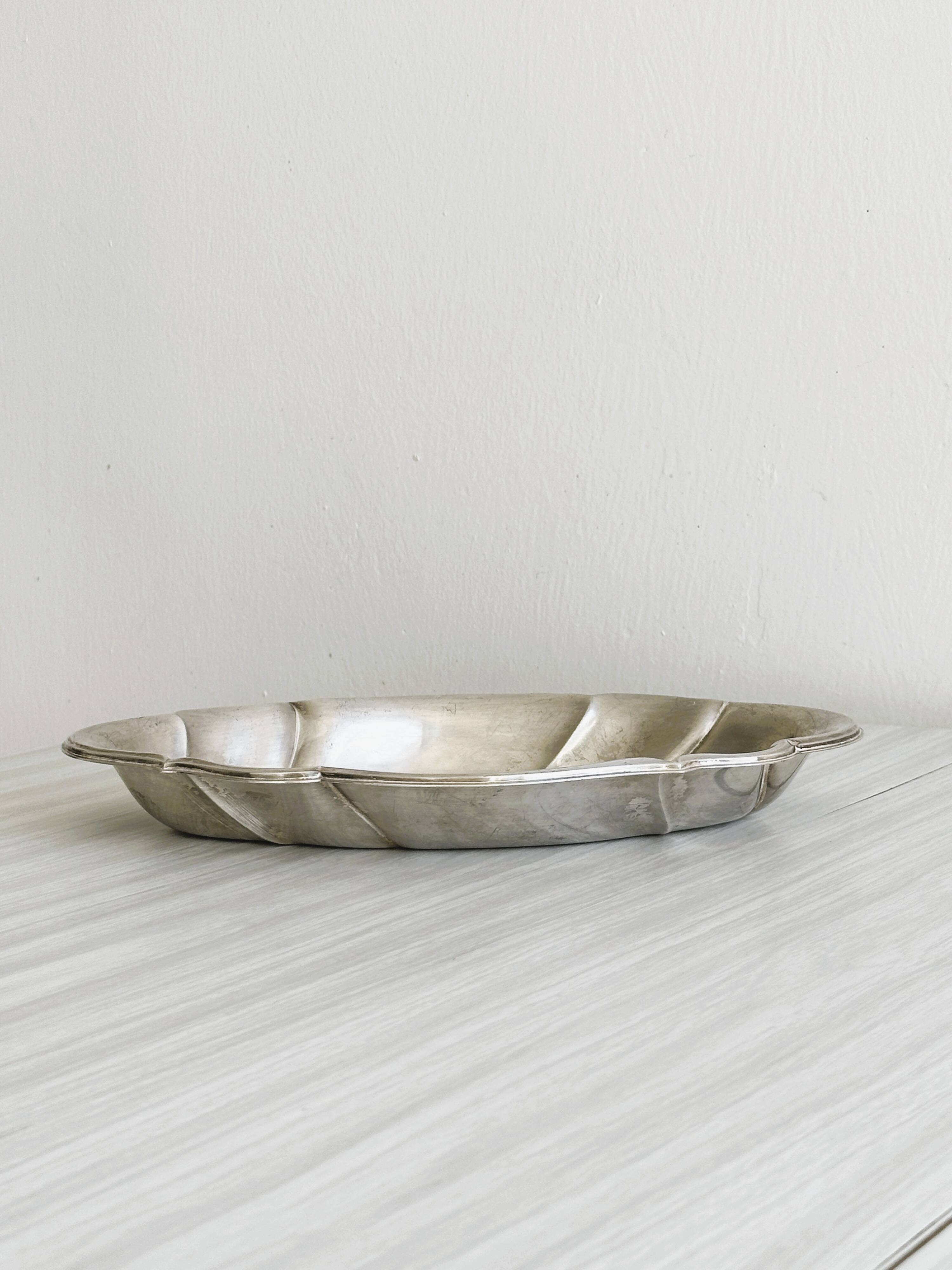 Vintage serving dish in 18/10 stainless steel