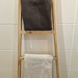 Vintage pine towel rack shelf ladder