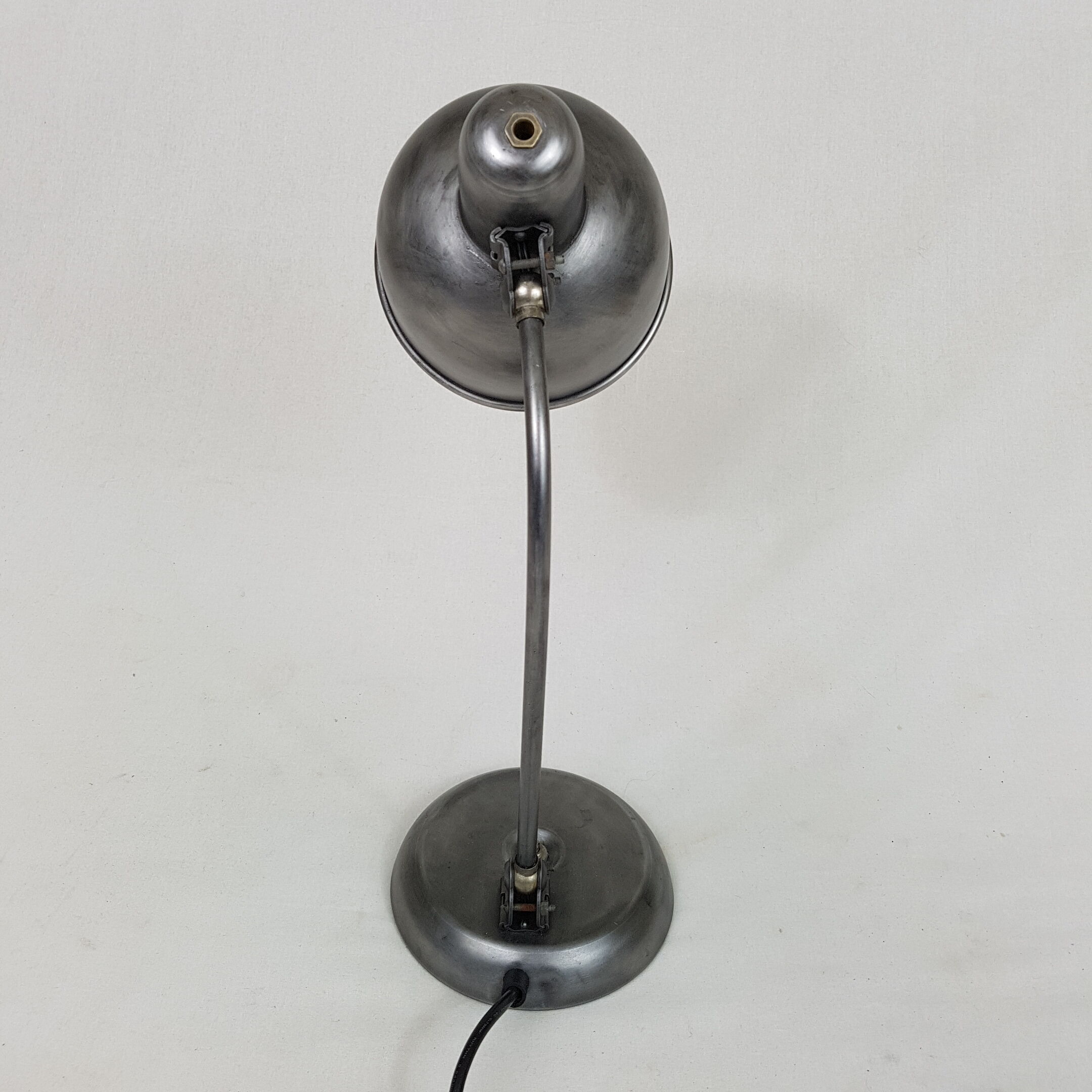 Lamp office hinged patella finish graphite