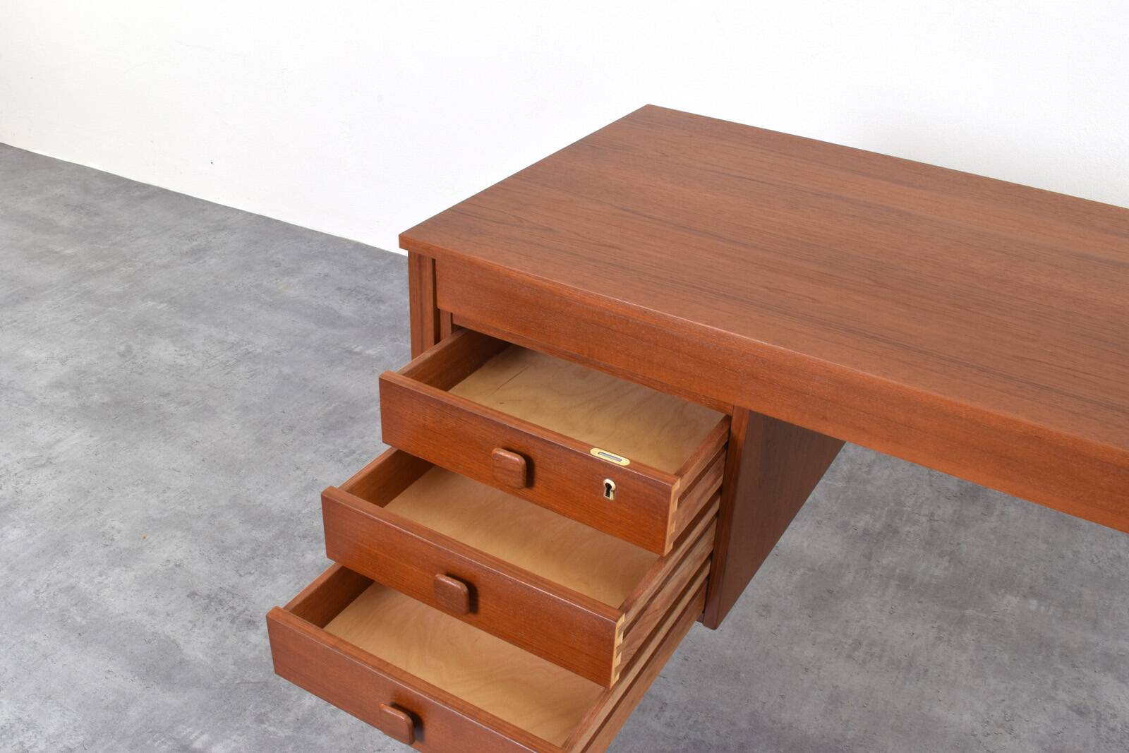 Mid-Century Danish Teak Desk from Domino Møbler, 1960s.