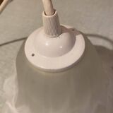 2 pendant lights with frosted glass tulips, in shades of white