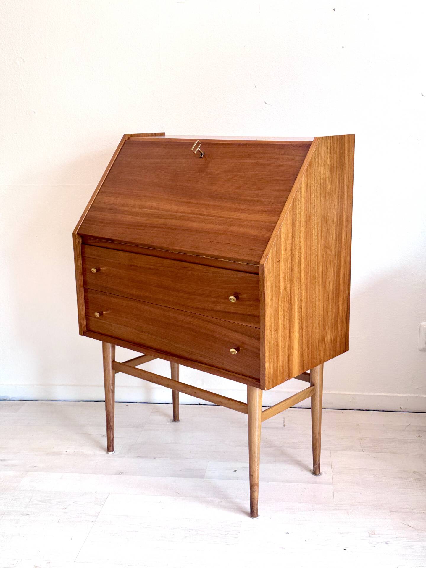Cabinet secrétaire vintage des années 1960