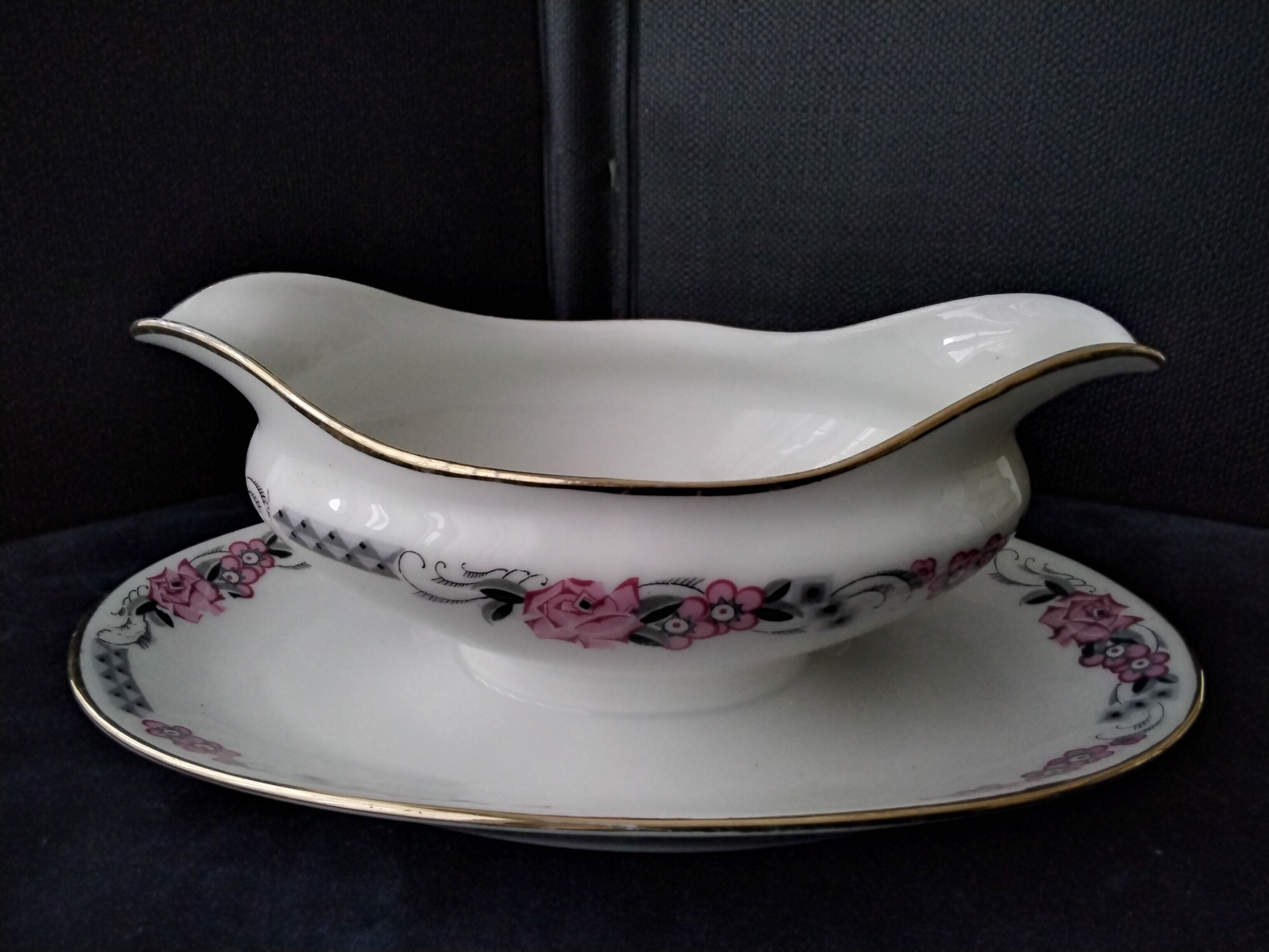 Saucière ancienne en porcelaine  Art Déco